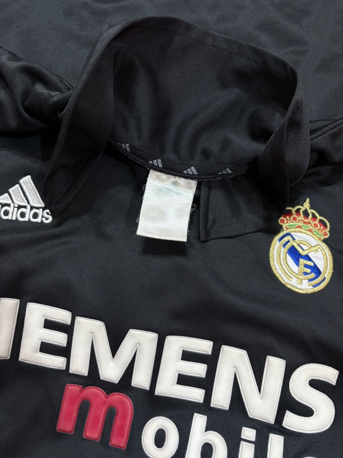 Adidas Vintage Real Madrid 2002/23 away jersey Size US L / EU 52-54 / 3 - 4 Thumbnail