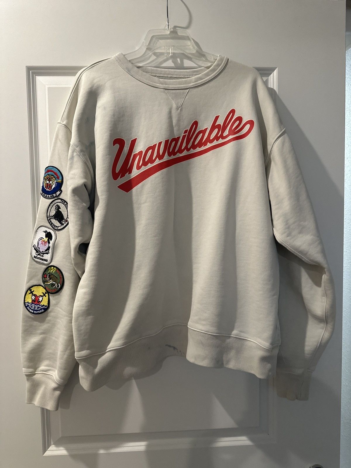 Emotionally Unavailable Emotionally unavailable distressed patches crewneck Size US XL / EU 56 / 4 - 5 Thumbnail
