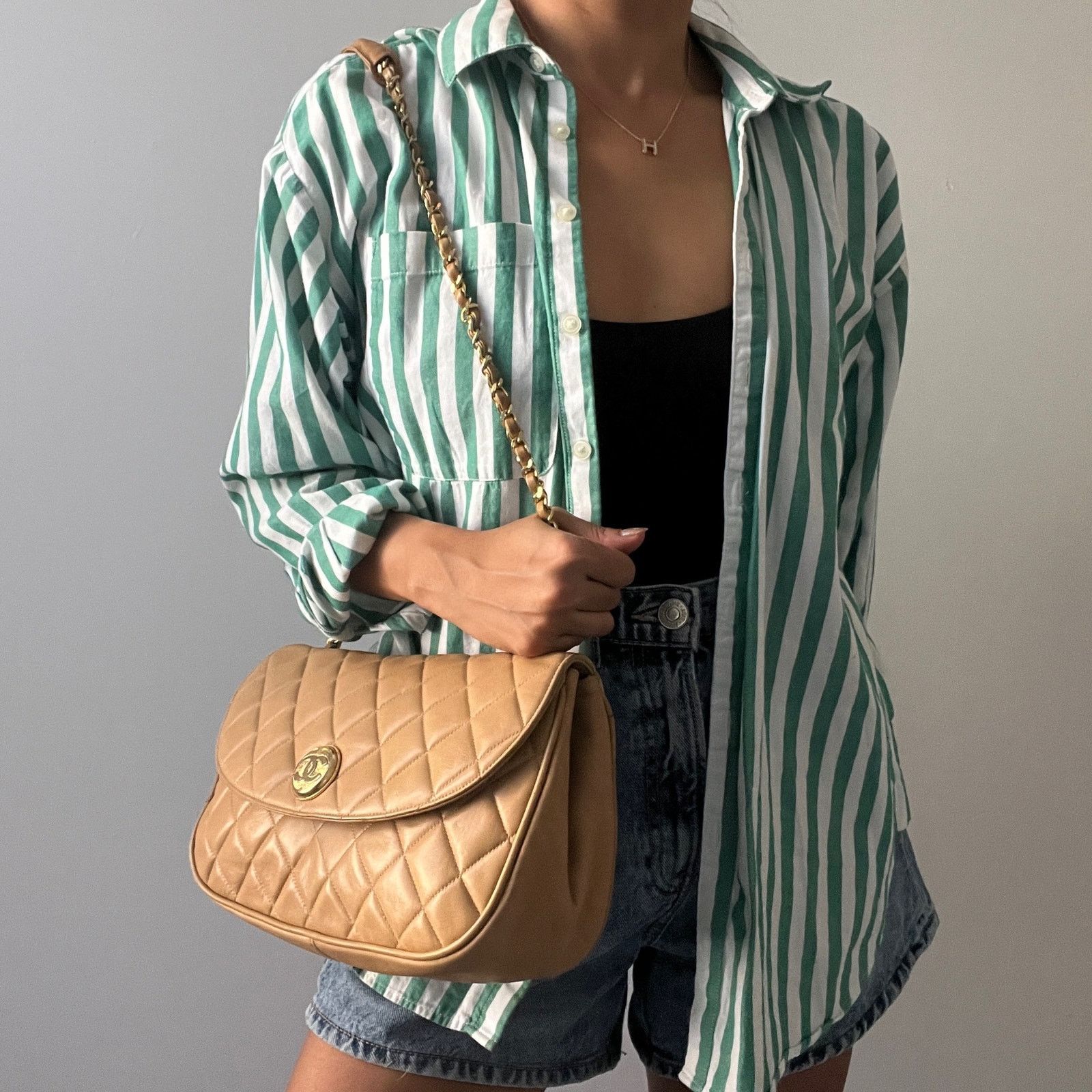 Chanel CHANEL Vintage Beige Quilted Lambskin Half Moon Flap Bag Size ONE SIZE - 21 Thumbnail