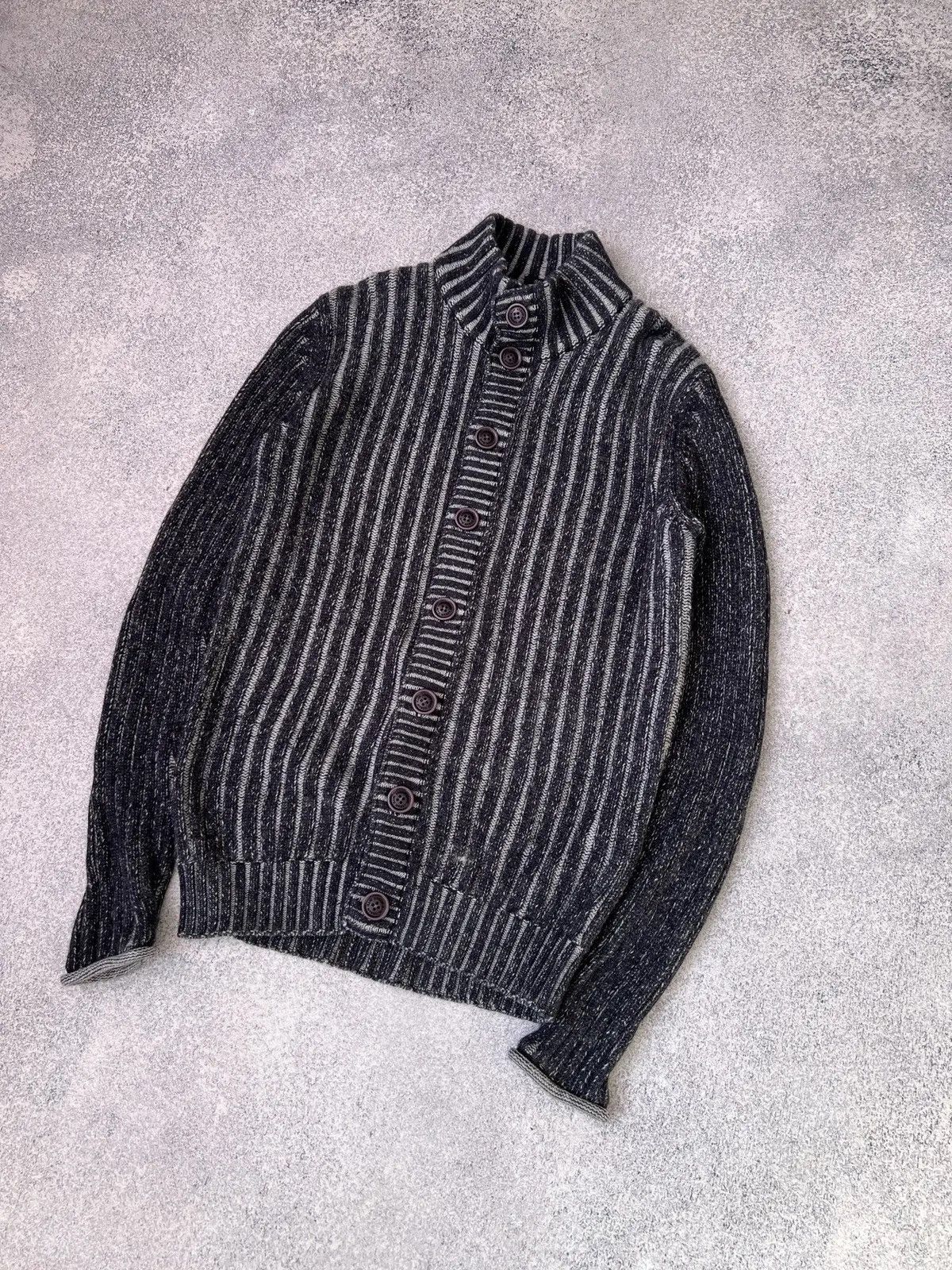 Armani × Vintage Vintage Armani Jeans Ripped Archival Y2k sweater Size US L / EU 52-54 / 3 - 4 Thumbnail