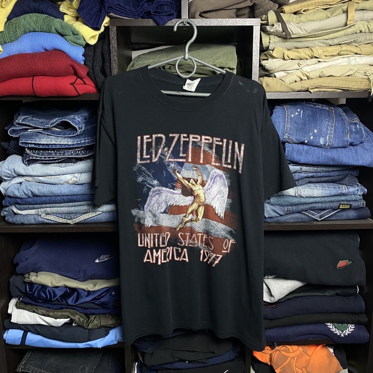 Band Tees Vintage Led Zeppelin Big Graphic Logo rock band tee size L Size US L / EU 52-54 / 3 - 1 Thumbnail
