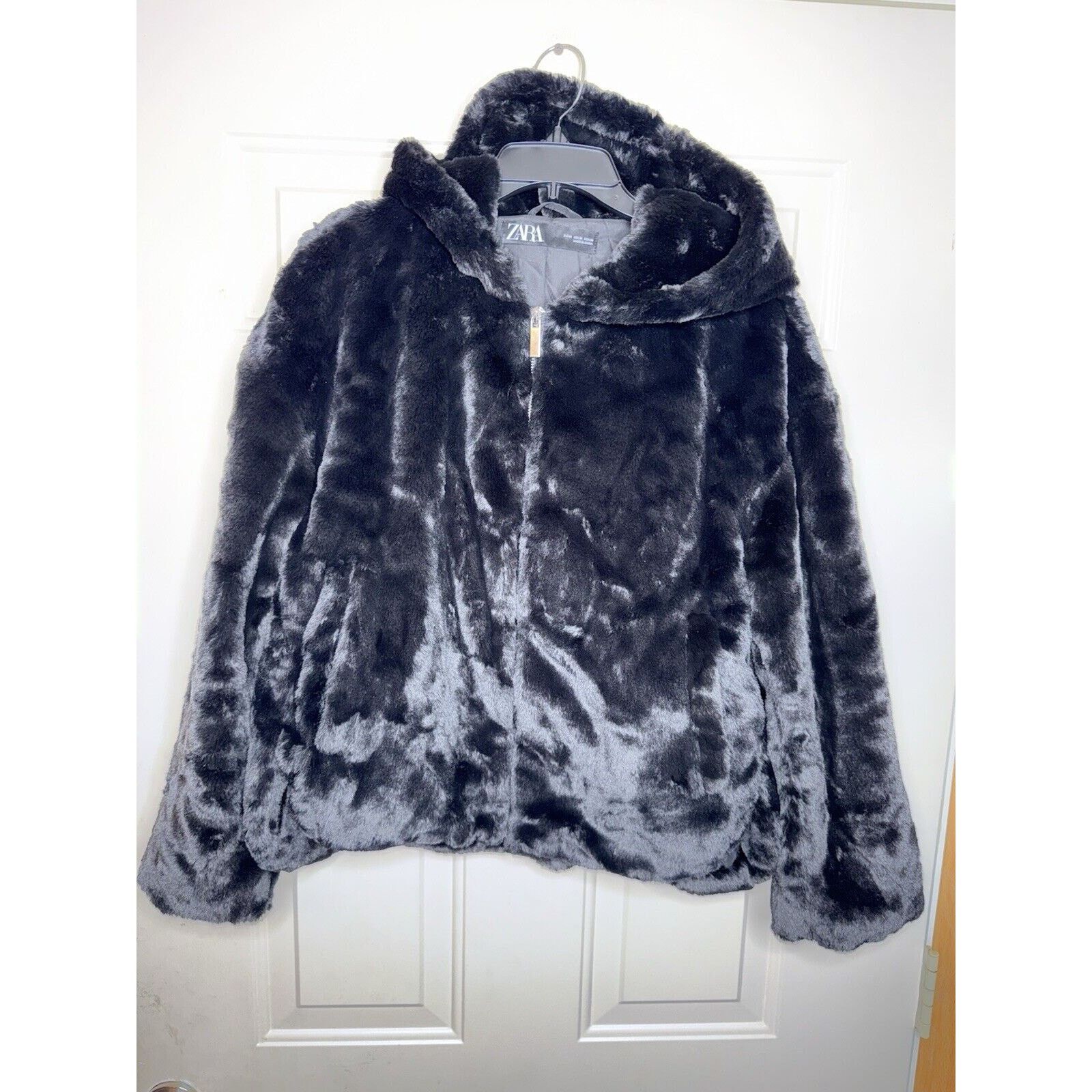 Zara Zara Faux Fur Bomber Jacket Hooded Black Coat Women’s Medium Size M / US 6-8 / IT 42-44 - 12 Thumbnail