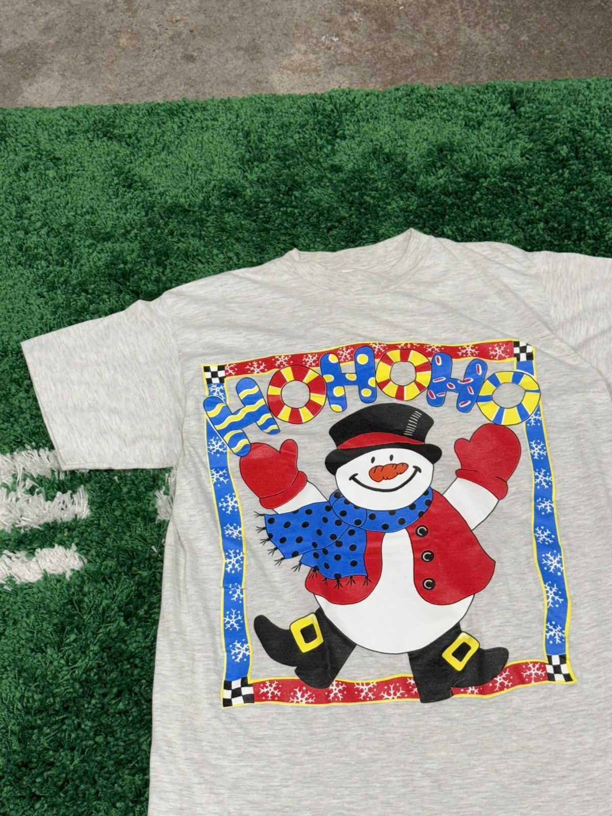 Vintage Vintage Deadstock Christmas Snowman Cartoon Tee Grey 90s Size US XL / EU 56 / 4 - 2 Thumbnail