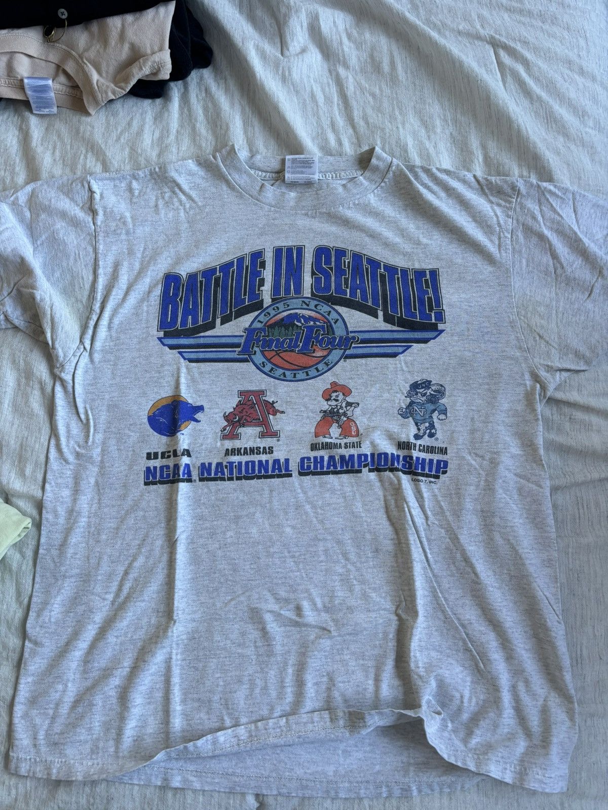 Tultex Battle in Seattle 1994 Final Four Vintage Tee Size US XL / EU 56 / 4 - 1 Preview