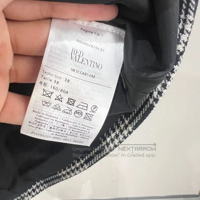 Valentino Valentino Black and white plaid short coat Size S / US 4 / IT 40 - 4 Thumbnail