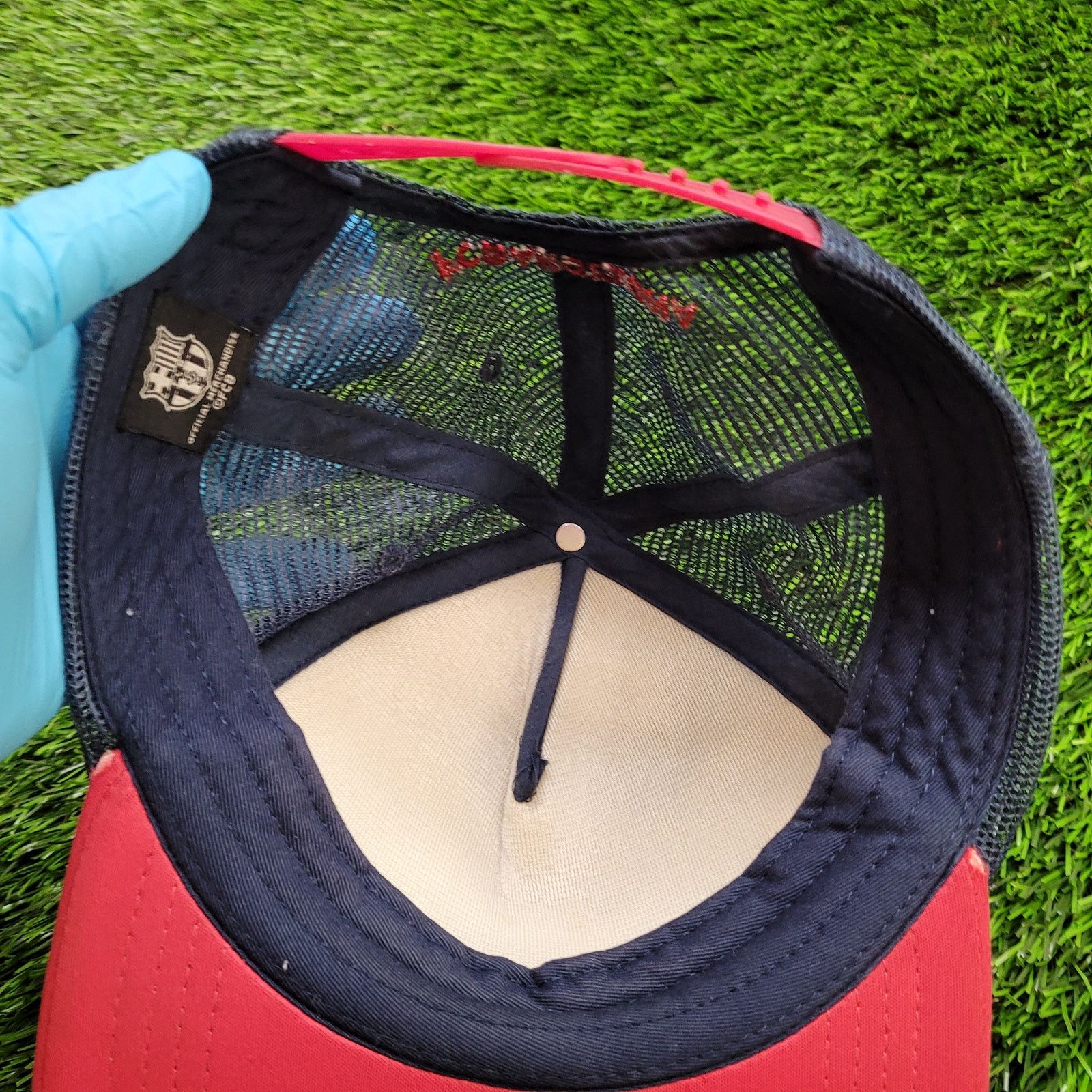 Vintage Official FC Barcelona FCB Trucker Hat Snapback Boys Youth Sz Size ONE SIZE - 7 Thumbnail