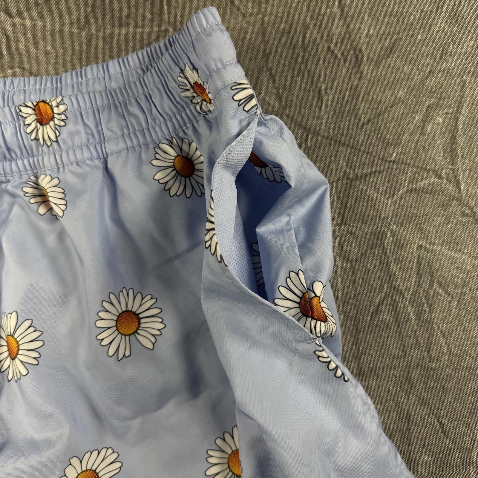 Nike Nike Shorts Men's XL Blue Blue Floral Flower DM6909-548 Size US 36 / EU 52 - 3 Thumbnail