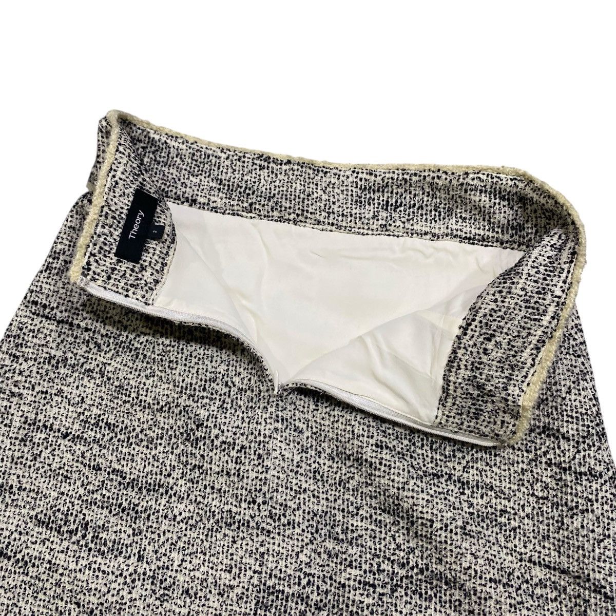 Theory Theory Made in Japan Black & White Tweed A-Line Skirt Size 27" / US 4 / IT 40 - 14 Thumbnail