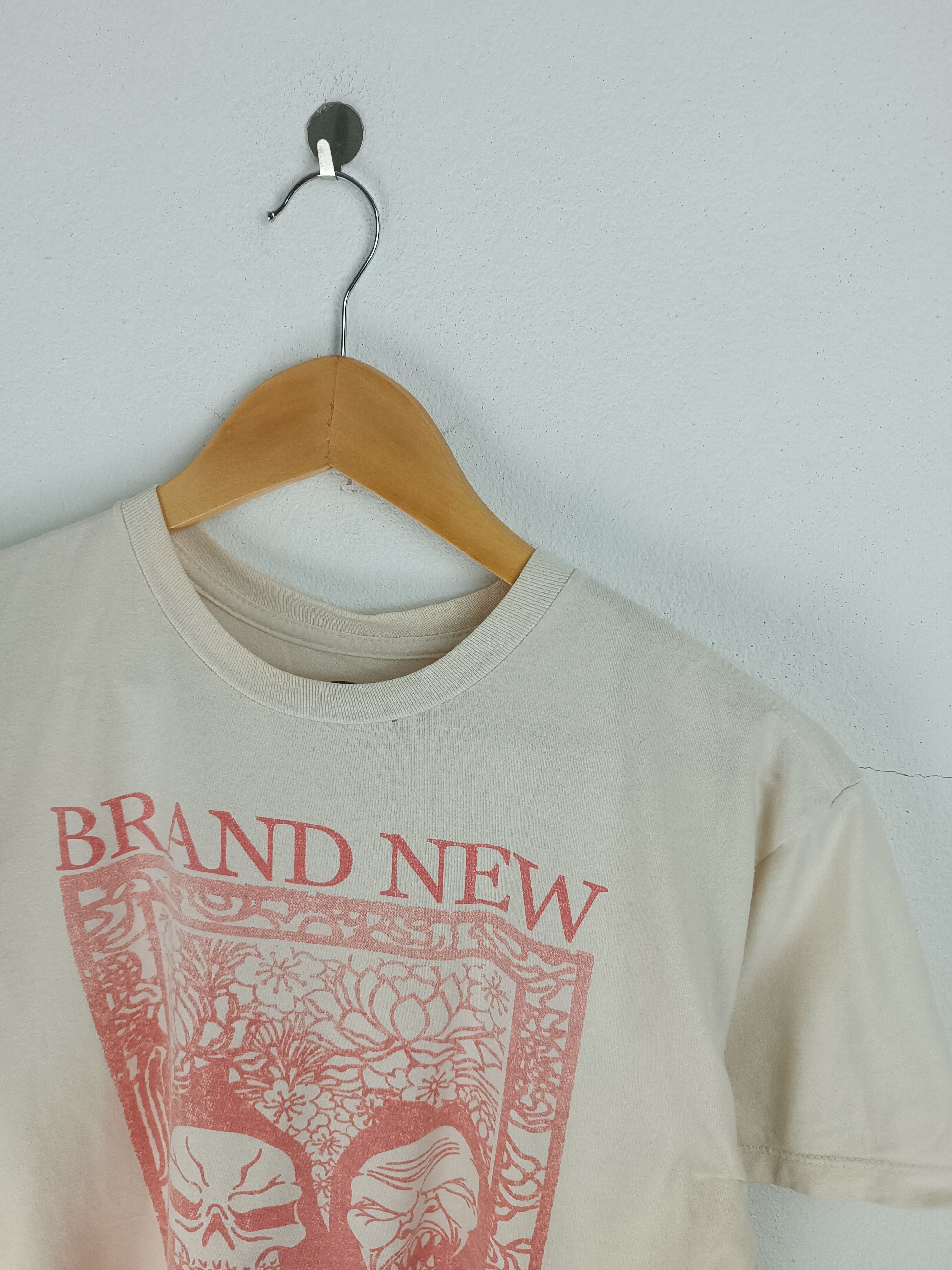 Band Tees VINTAGE BRAND NEW ROCK TEE thrice used alkaline Size US M / EU 48-50 / 2 - 10 Thumbnail