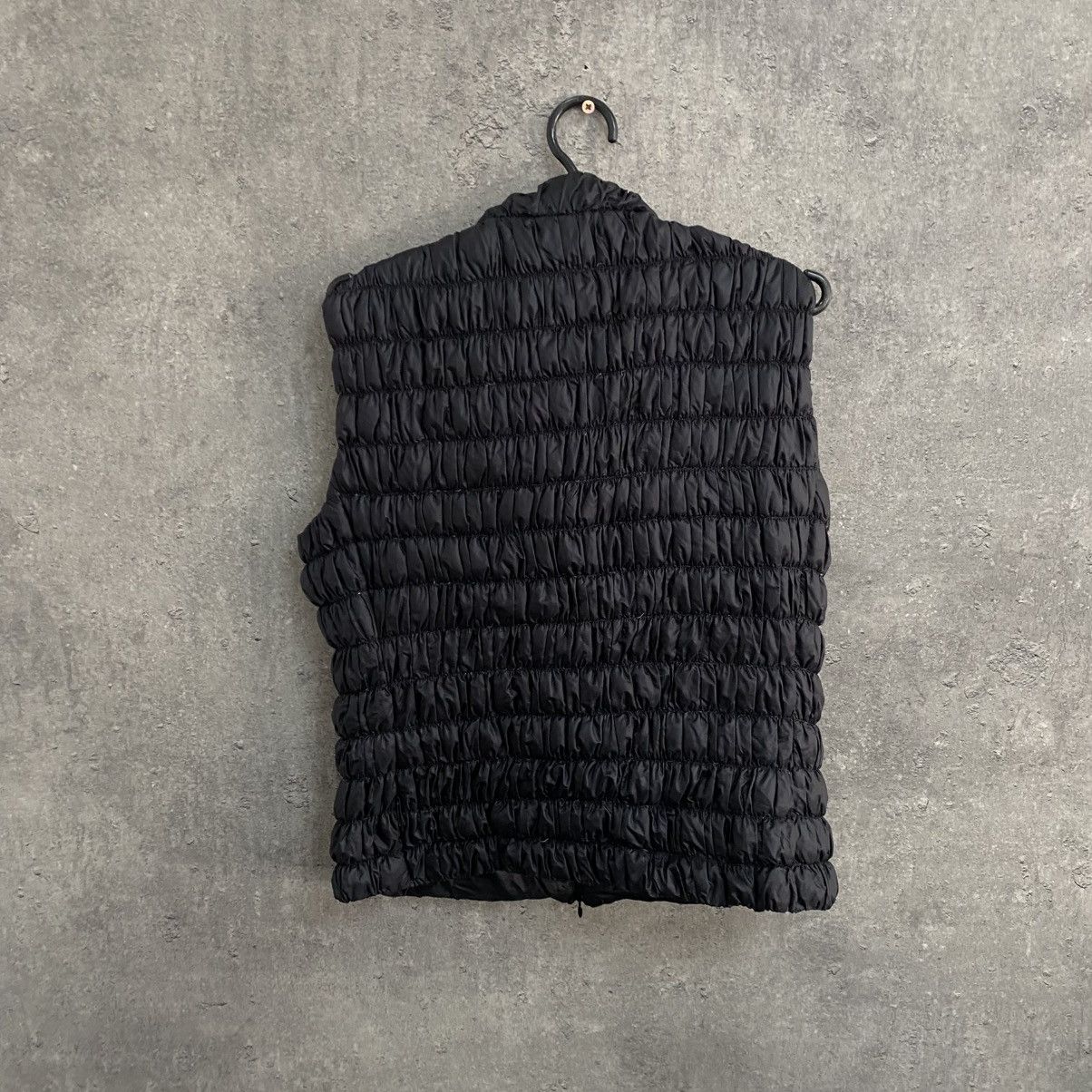 Moncler Moncler Women’s Puffer Vest Size XS / US 0-2 / IT 36-38 - 6 Thumbnail