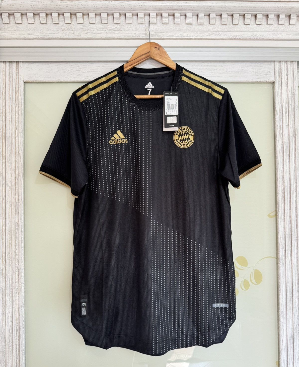 Adidas Bayern Munich 2021-2022 Away Player Issue Soccer Jersey Kit Size US L / EU 52-54 / 3 - 1 Thumbnail