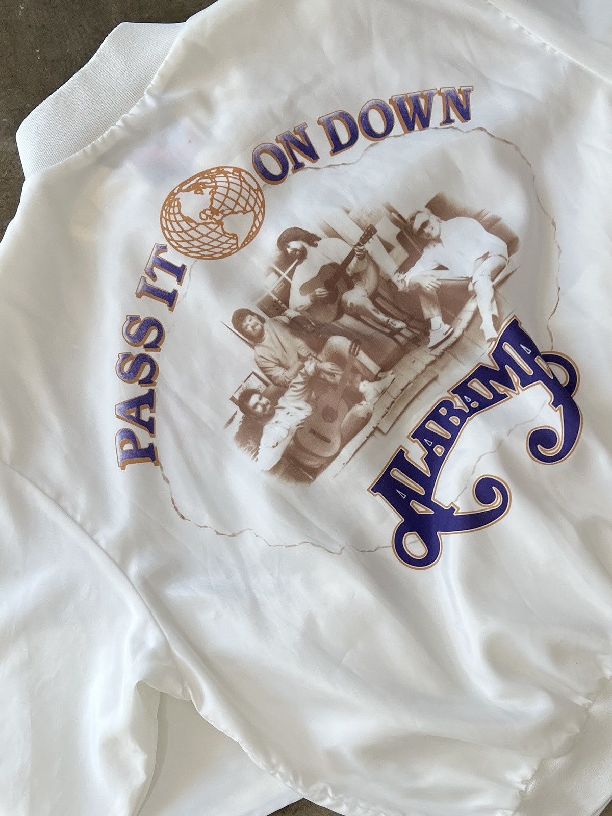 Vintage Vintage 90s Alabama Pass It On Down Bomber Jacket XL Size US XL / EU 56 / 4 - 1 Thumbnail