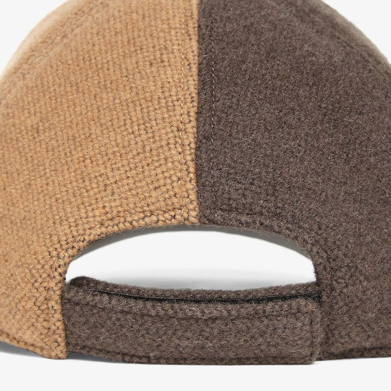 Fendi o1s1wg111225 Size:OS/Hat in Beige/Brown Size ONE SIZE - 2 Thumbnail