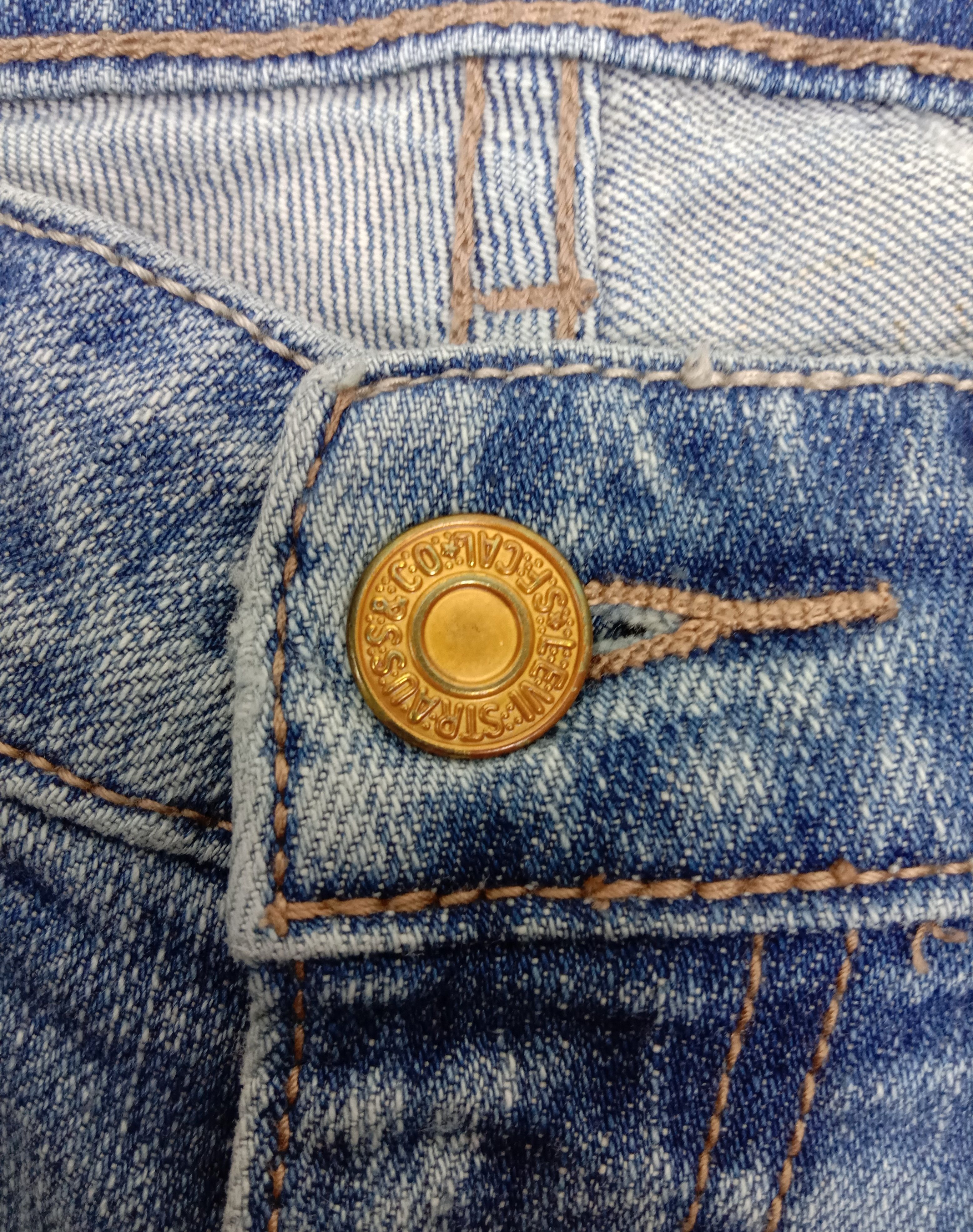 Levi's Vintage Levi's 524 Flare Jeans Faded Blue Denim Size 31" - 10 Thumbnail