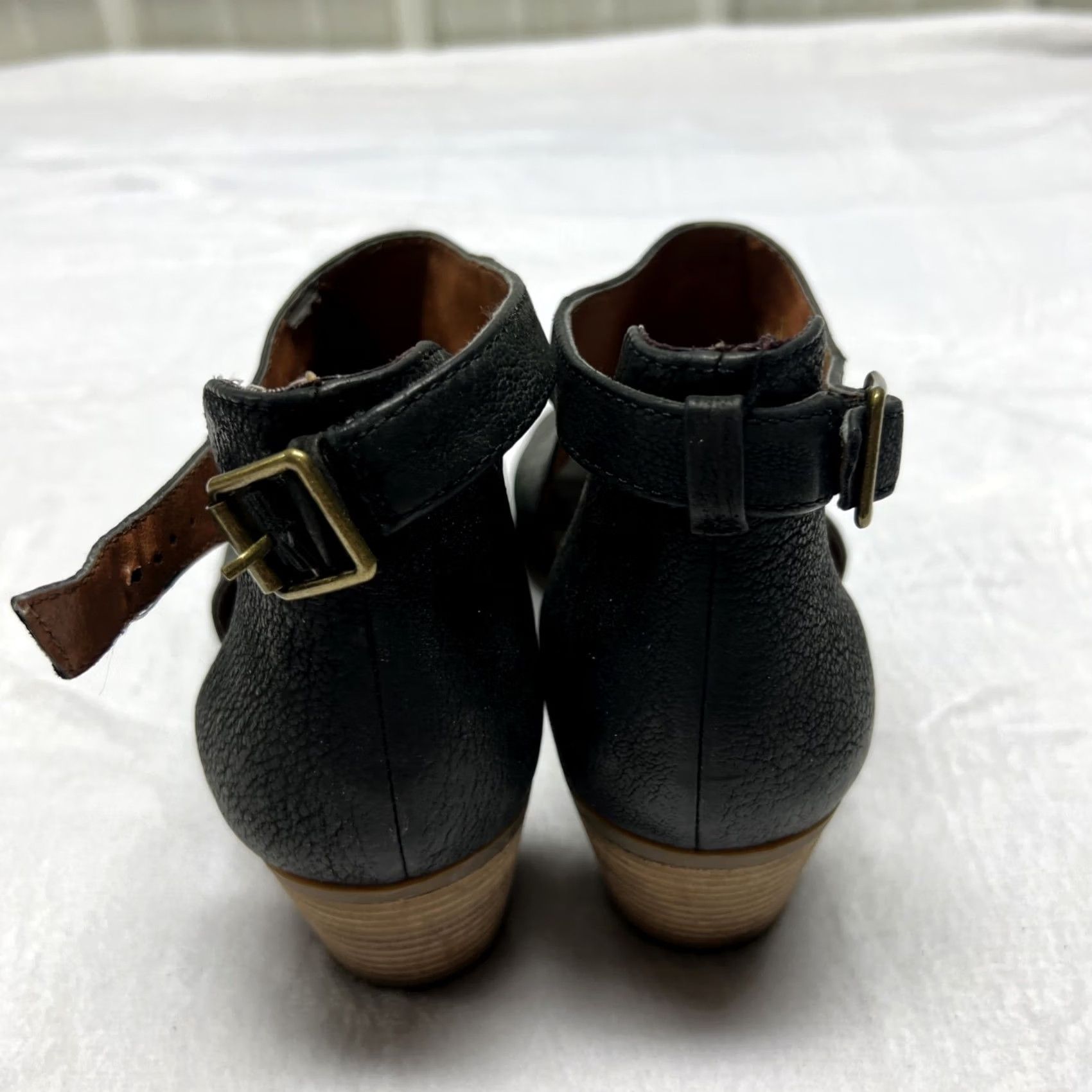 Lucky Brand Lucky Brand Jedrek Leather Ankle Strap Block Heel Sandals Women’s 8.5M Black Open Toe Buckle Shoe Width M Shoe Type Bootie Size US 9 / IT 39 - 5 Thumbnail