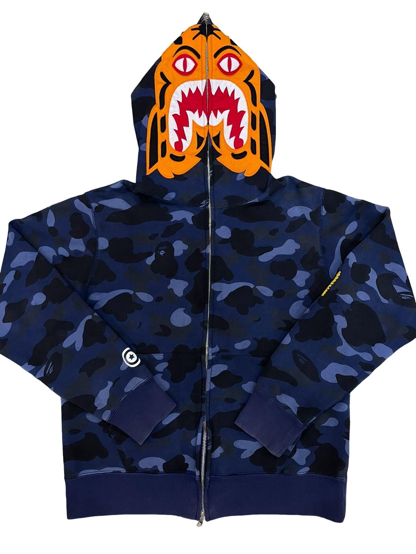 Bape A Bathing Ape Blue Camo Tiger Hoodie Size L Size US L / EU 52-54 / 3 - 1 Thumbnail
