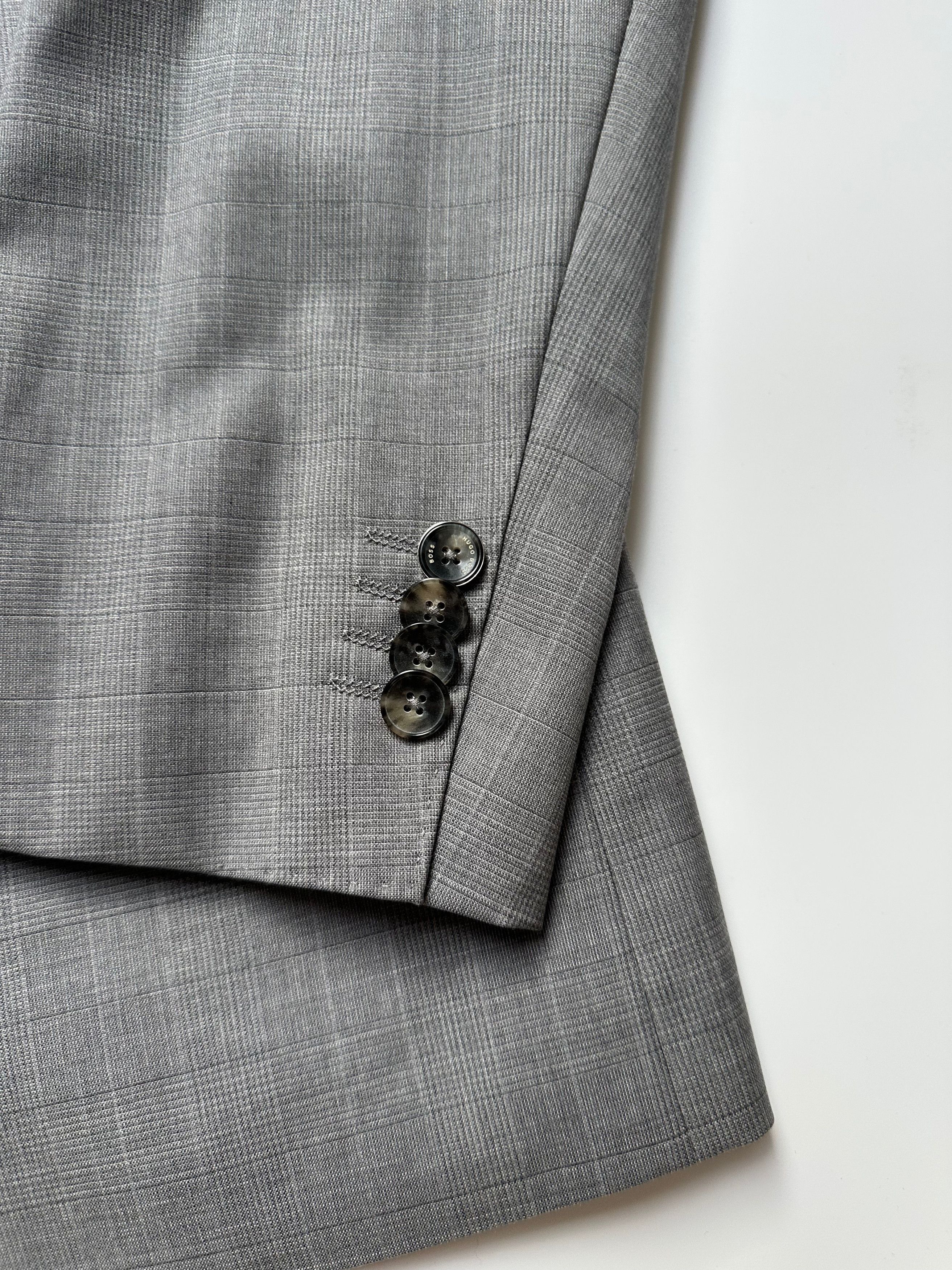 Hugo Boss Hugo Boss 2 pcs suit Super 120s wool by Trabaldo Togna 1840 Size 40R - 5 Thumbnail