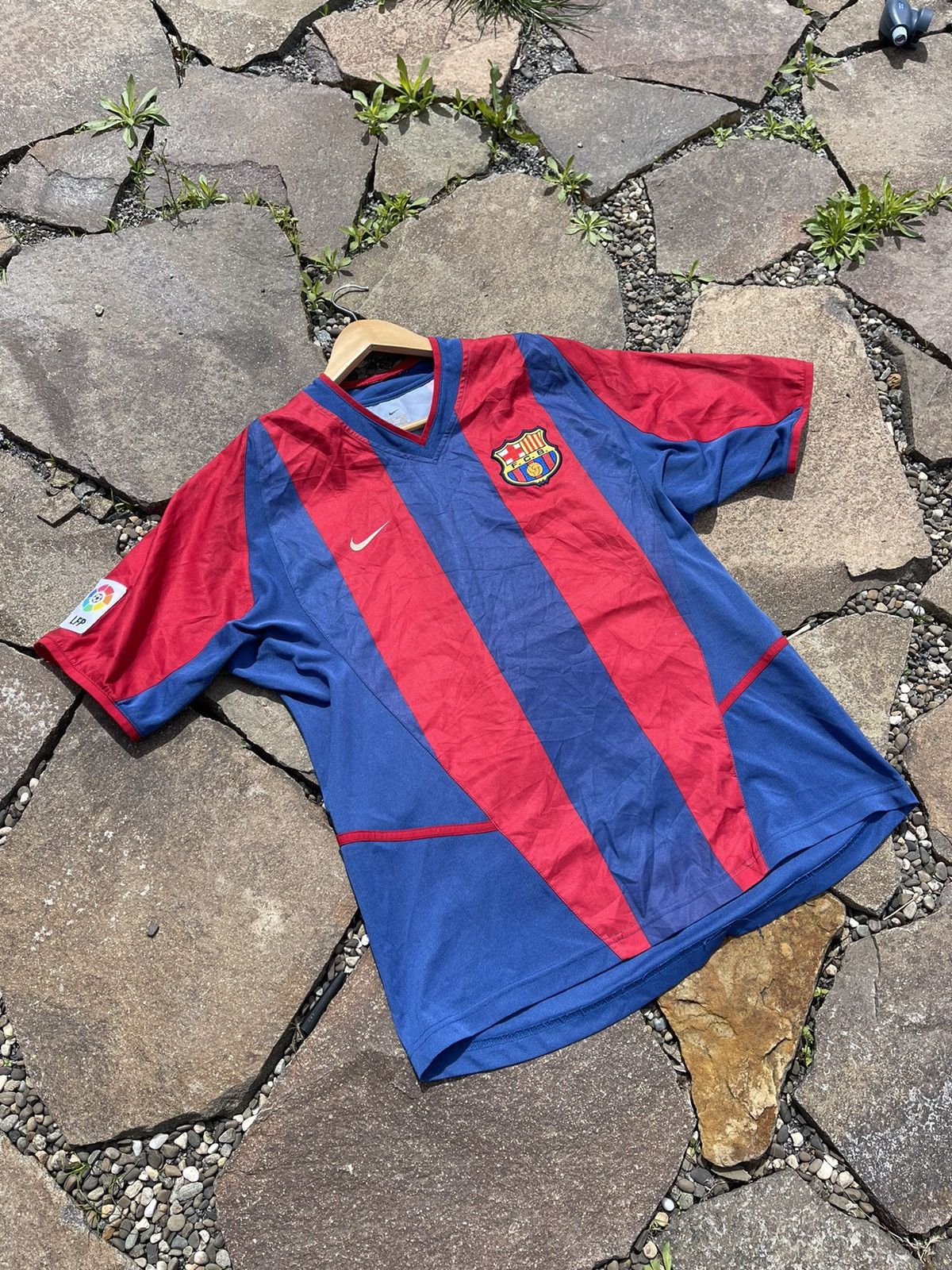 Nike × Vintage 2002 Nike Vintage Barcelona rare soccer jersey Travis Scott Size US M / EU 48-50 / 2 - 3 Thumbnail