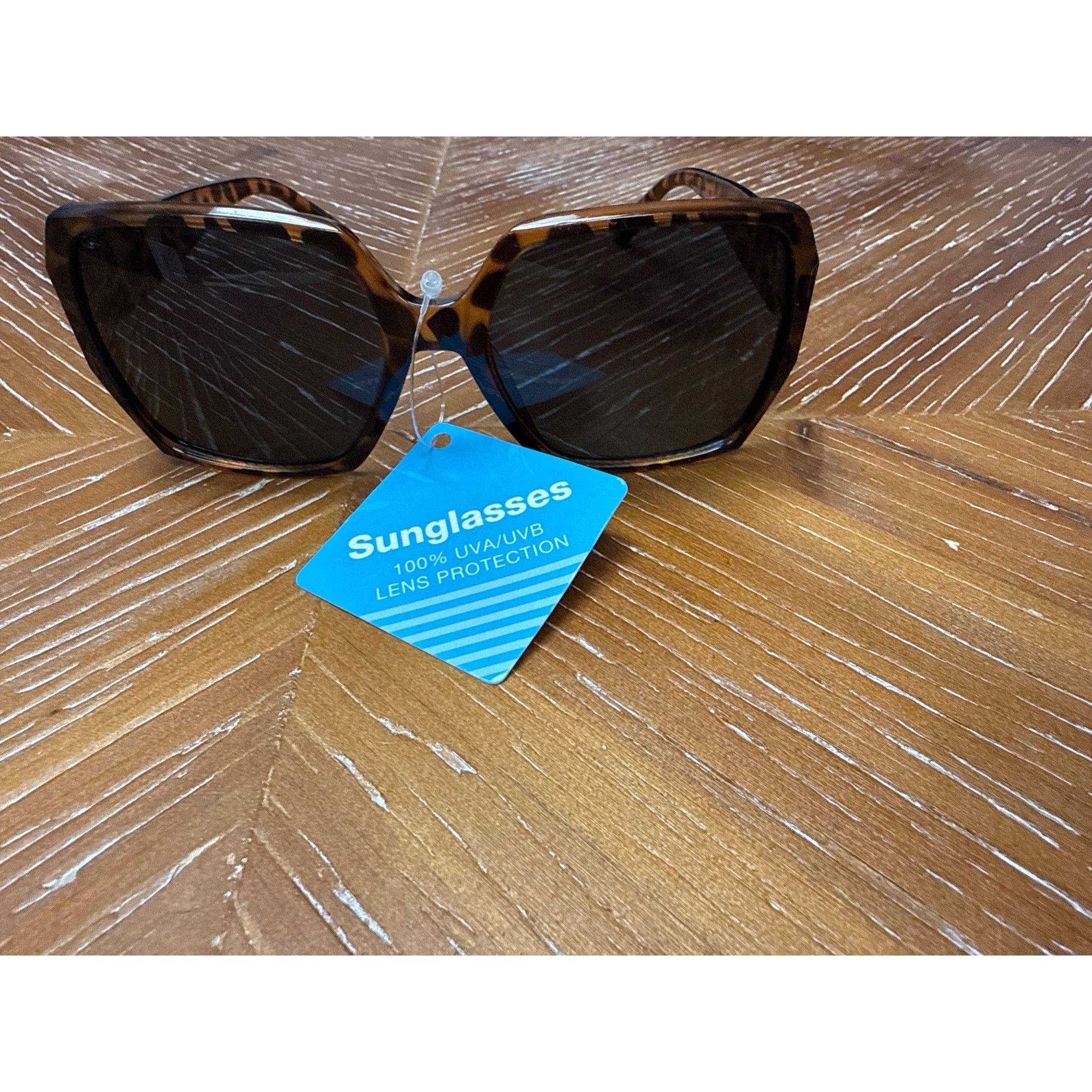 Foster Grant Oversized Tortoise Shell Sunglasses With UV Protection Chic Size ONE SIZE - 1 Thumbnail