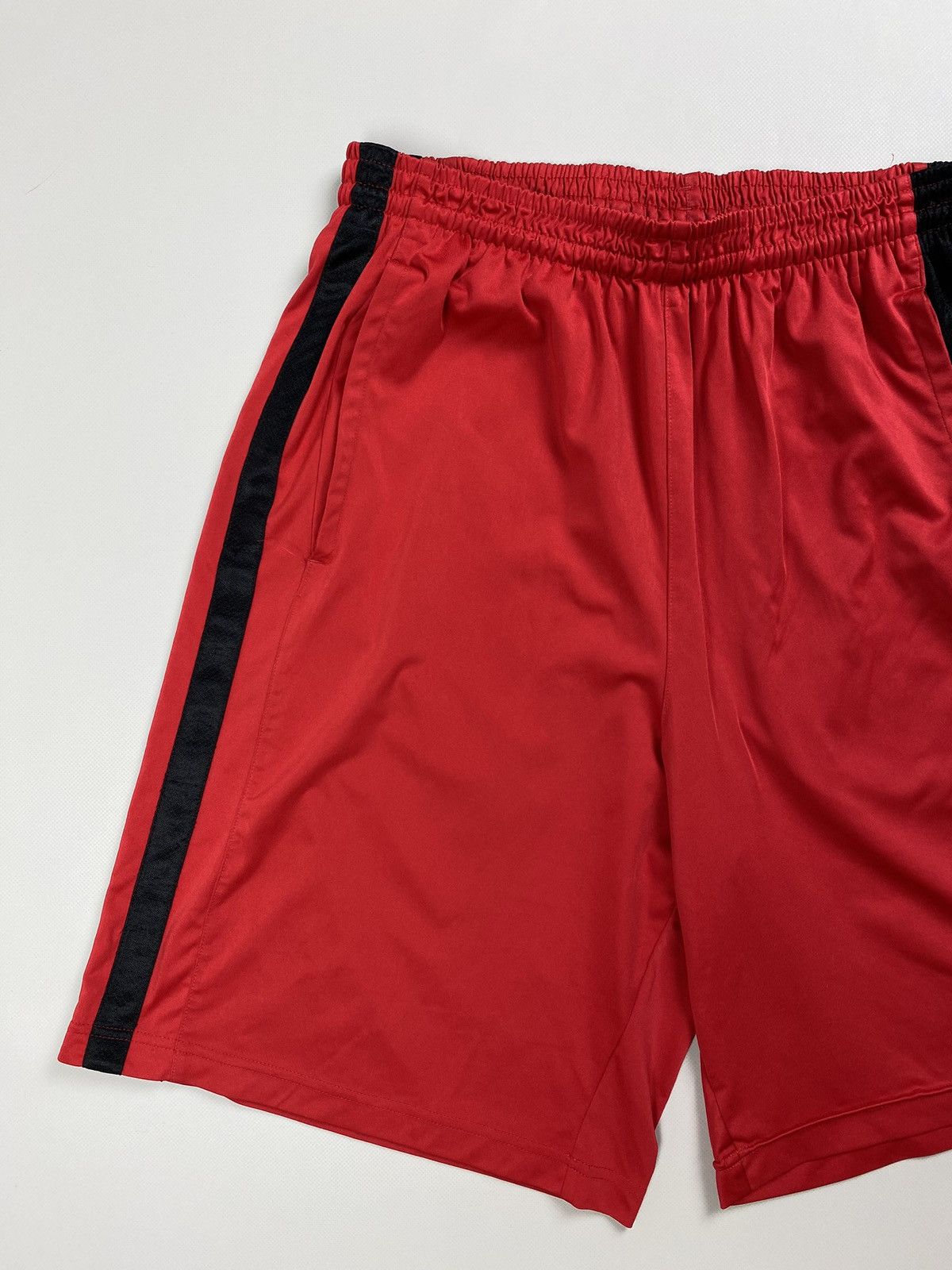 NBA Adidas Chicago Bulls men’s shorts NBA Basketball size M Size US 32 / EU 48 - 2 Thumbnail