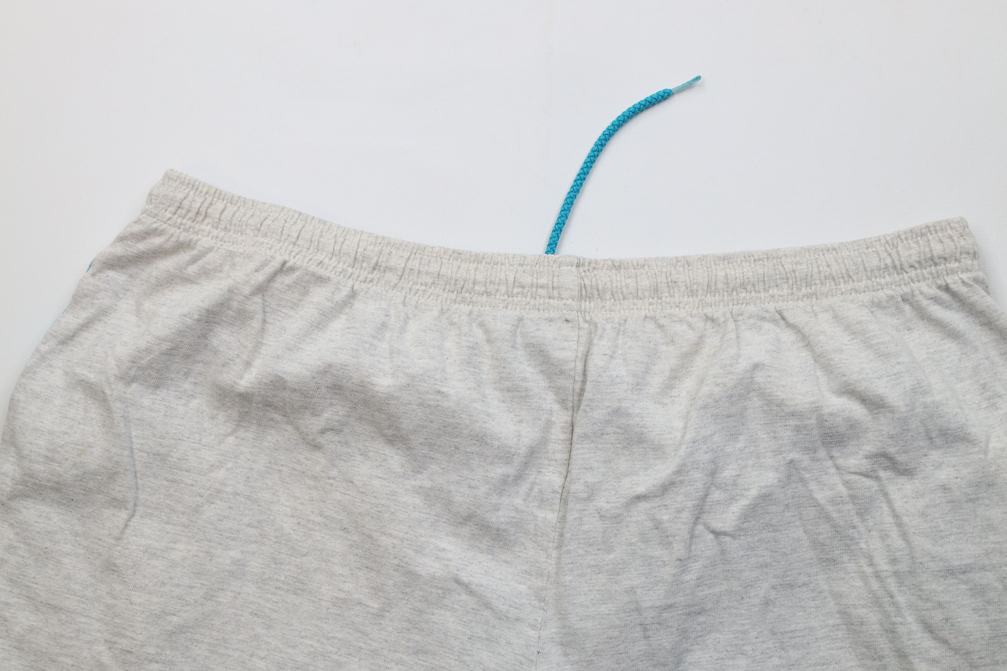 Vintage AS IS Vintage 90s Basketball Above Knee Shorts Gray USA Size US 36 / EU 52 - 10 Thumbnail