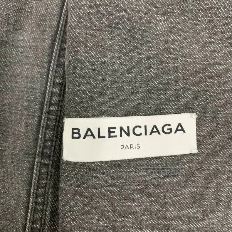 Balenciaga Balenciaga Back Logo Denim Jacket. Size US XXS / EU 40 - 3 Thumbnail