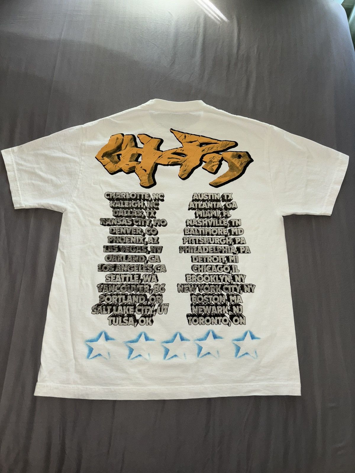 Travis Scott “CIRCUS MAXIMUS” Tour Merch - ‘SKITZO’ Shirt (L) Size US L / EU 52-54 / 3 - 3 Thumbnail