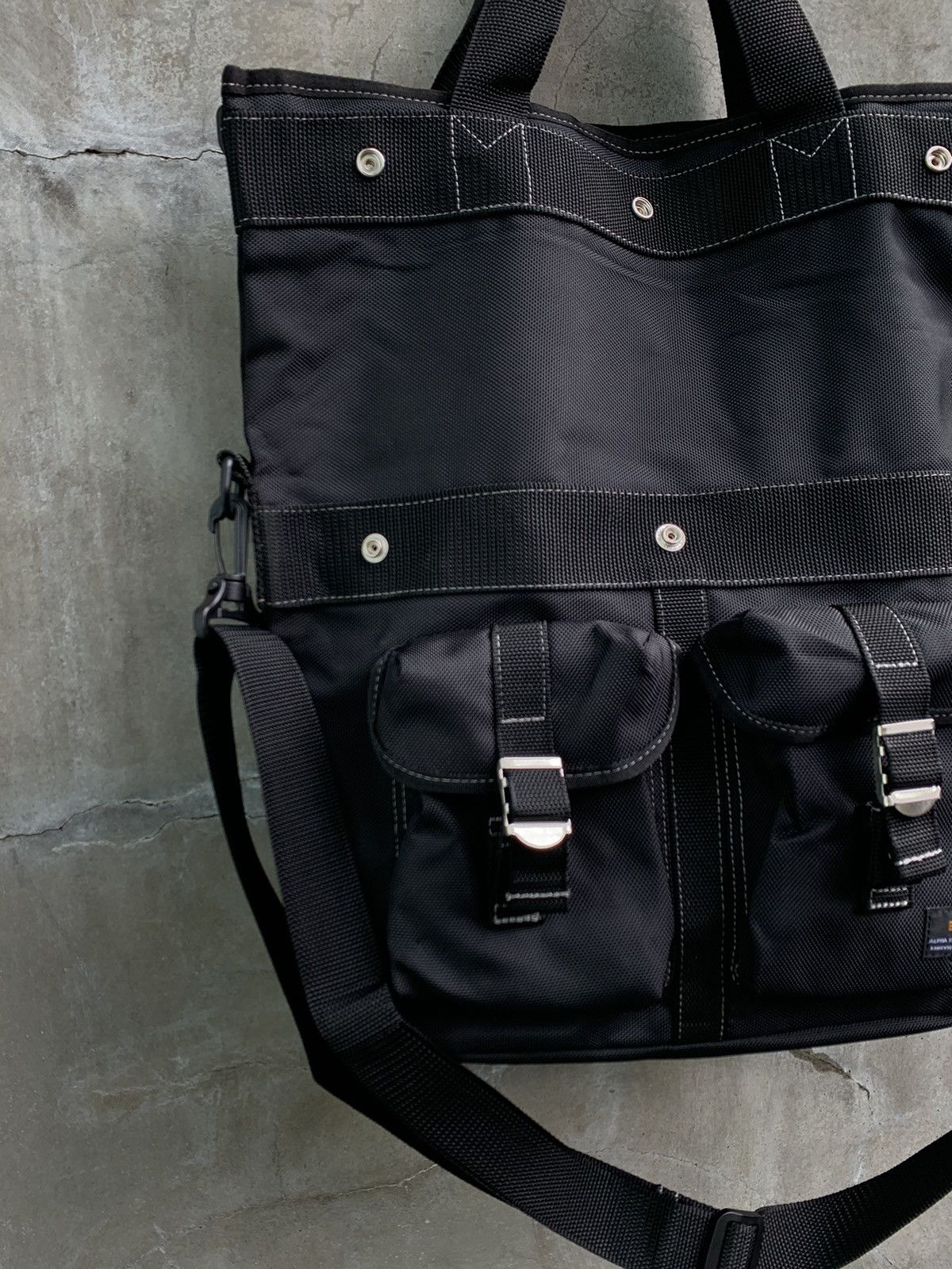 Alpha Industries 2 Way Rucksack Hand Bag/ Shoulder Bag Size ONE SIZE - 2 Thumbnail