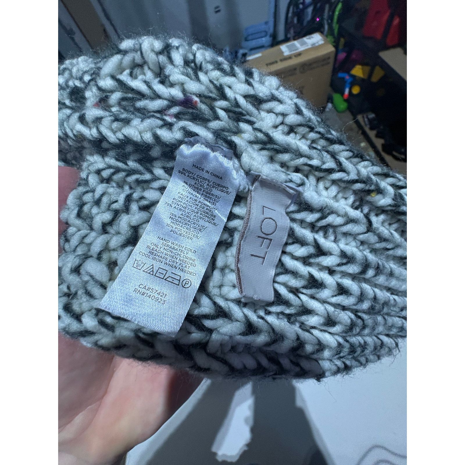 Loft LOFT Womens Gray Cable Knit Pom Beanie Hat Winter One Size Size ONE SIZE - 3 Thumbnail