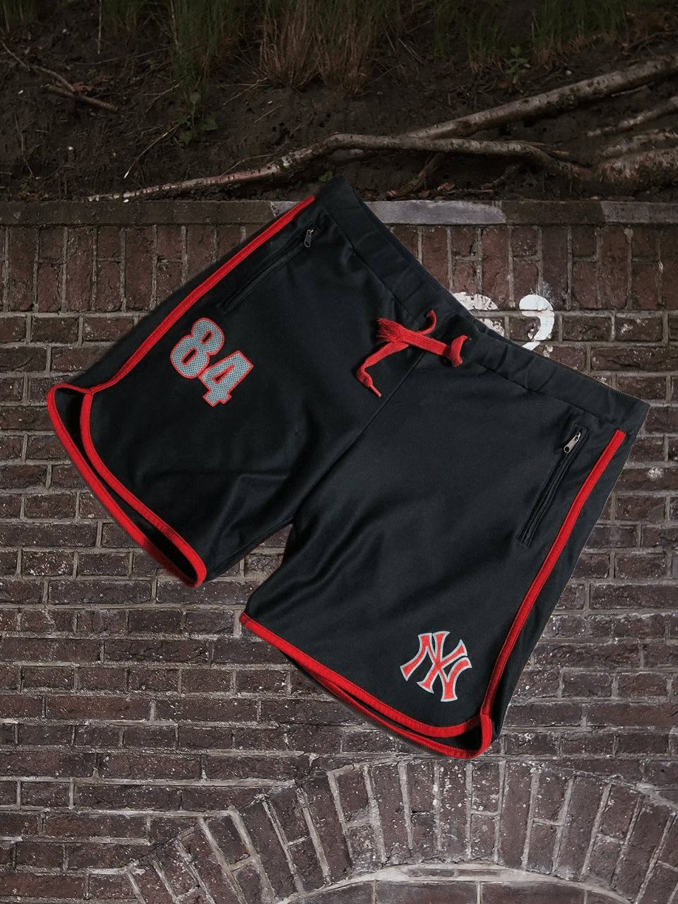 New York Yankees Vintage 90’s Sweatshirt Shorts New York Yankees Size US 32 / EU 48 - 1 Thumbnail