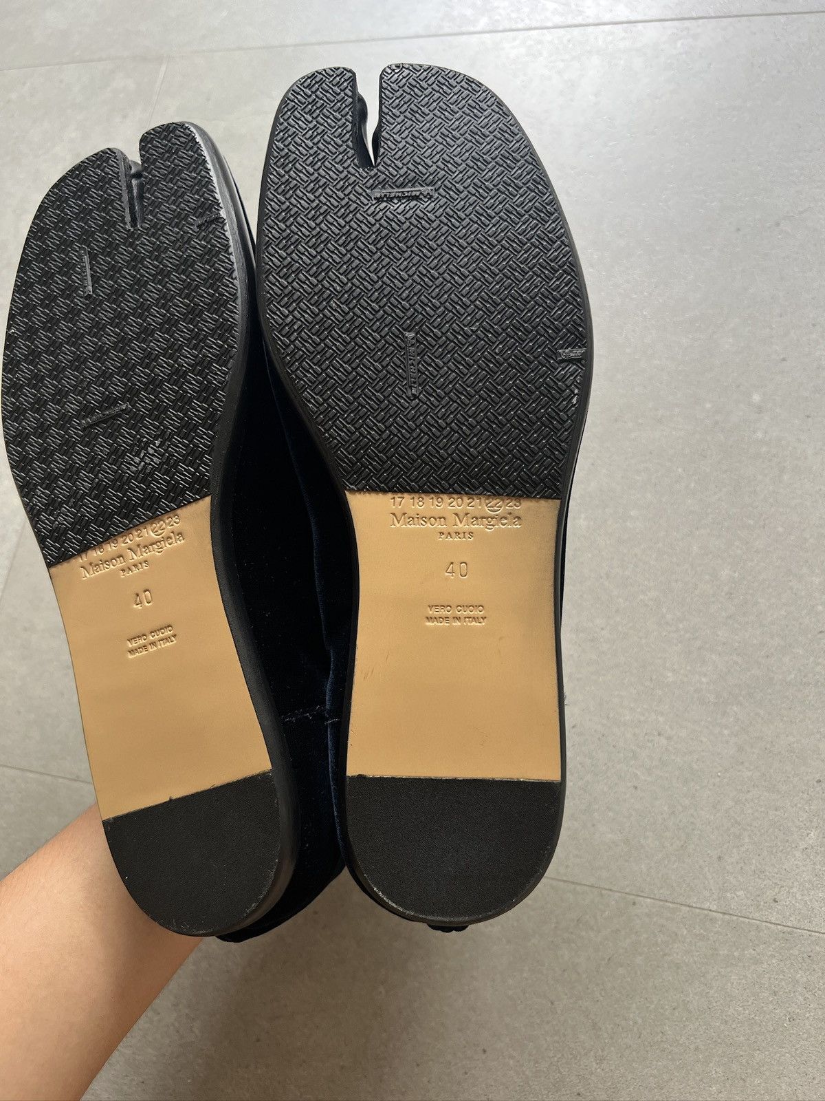 Maison Margiela BRAND NEW AW19 Maison Margiela Velvet Babouche Tabi Flats Size US 7.5 / EU 40-41 - 11 Thumbnail