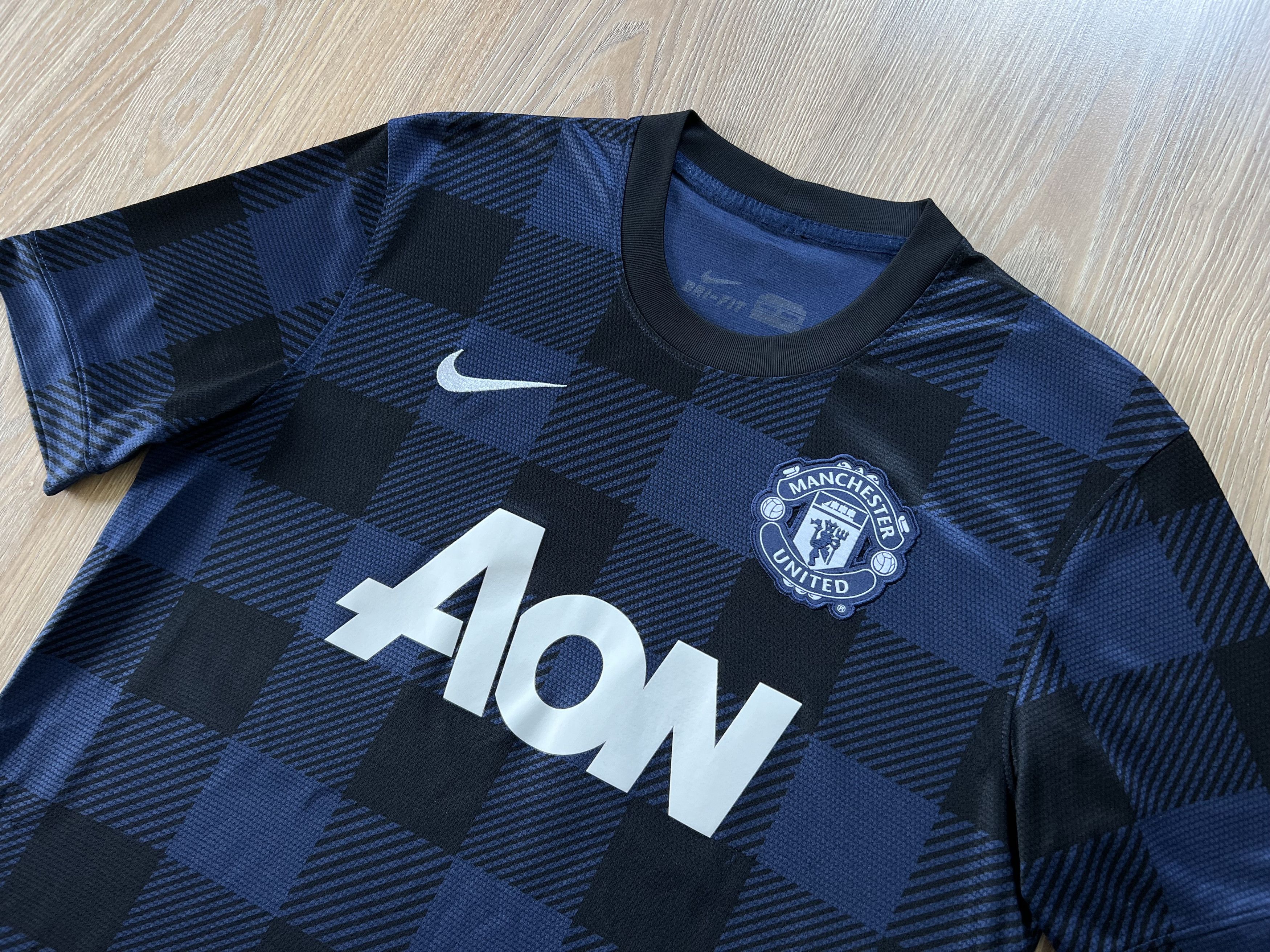 Nike Nike Manchester United Away Shirt 2013-2014 Size US M / EU 48-50 / 2 - 5 Thumbnail
