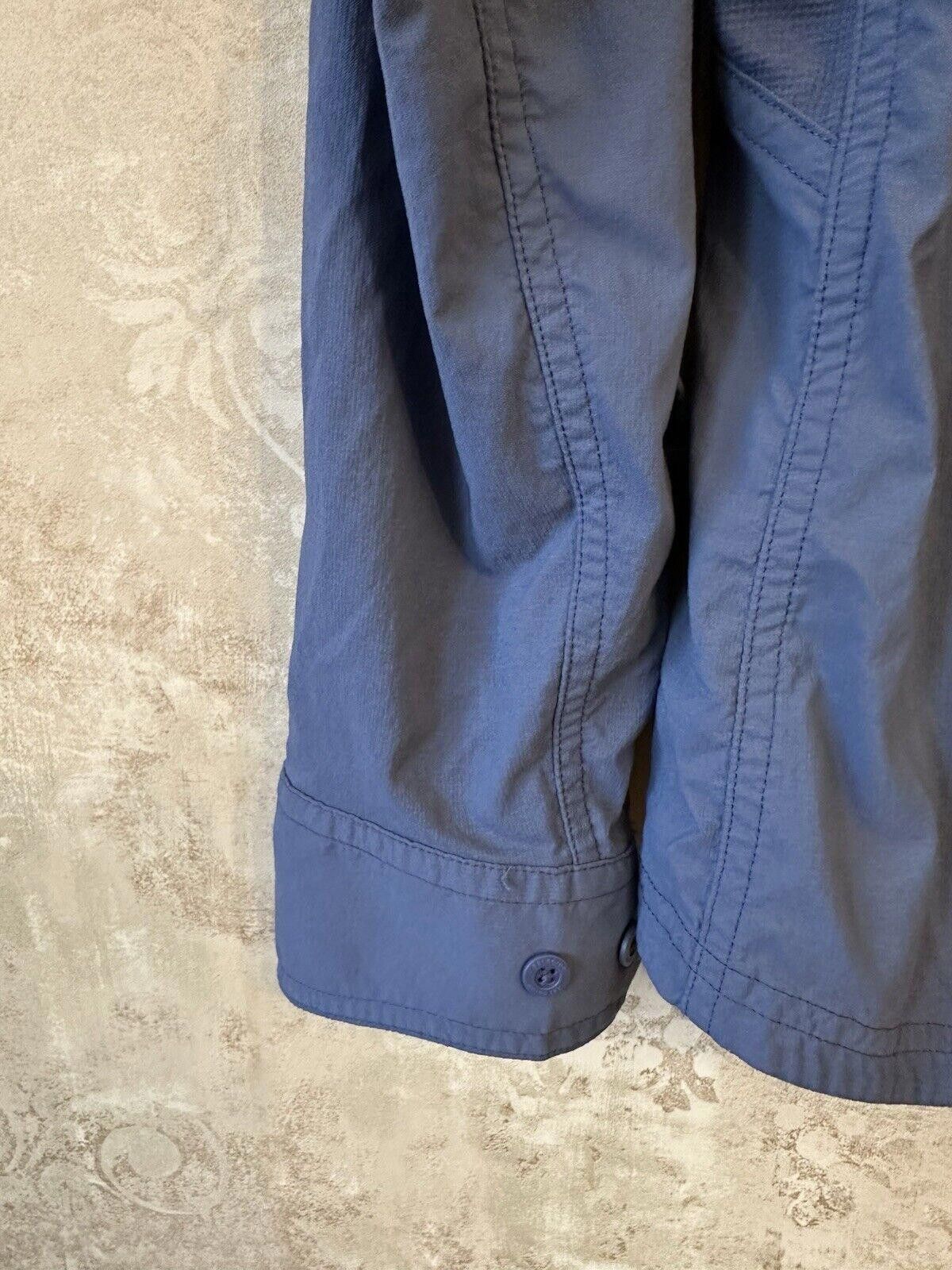 Rei Rei Shirt Women's Medium Blue Button Down Outdoor Size M / US 6-8 / IT 42-44 - 4 Thumbnail