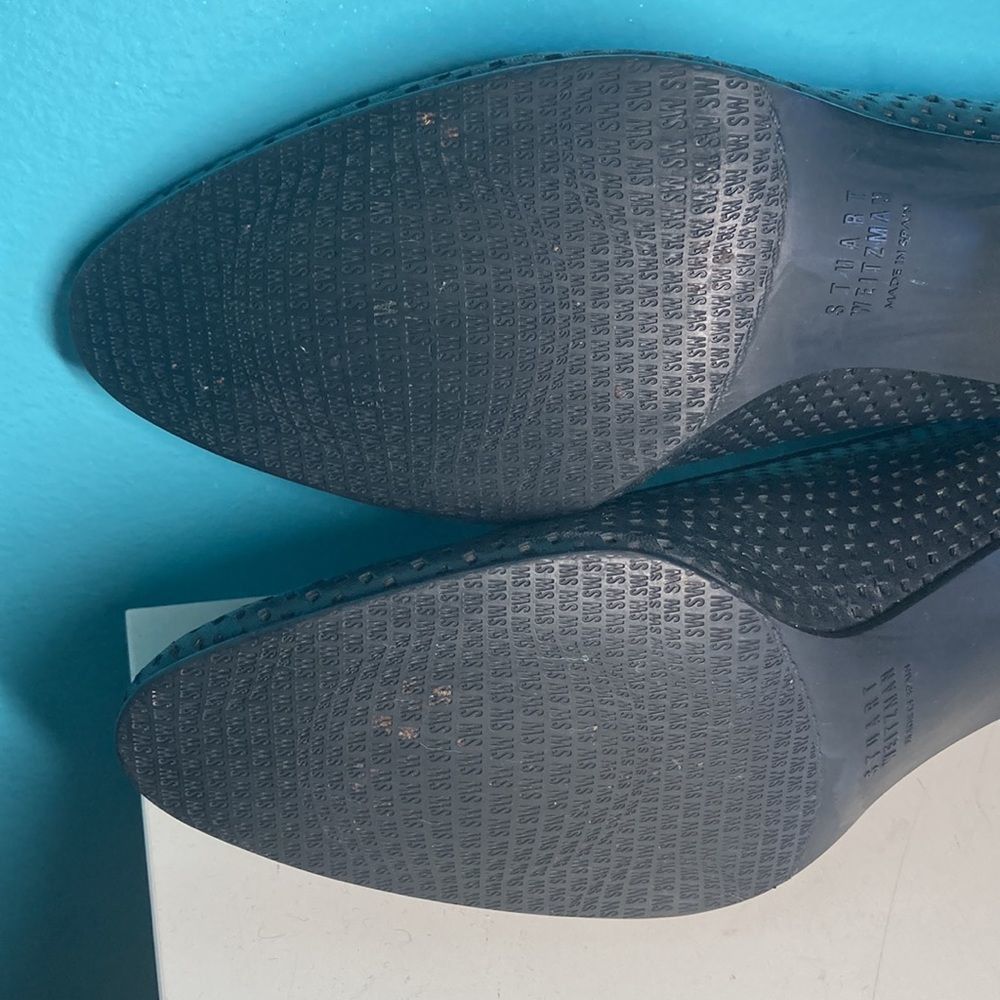 Stuart Weitzman Stuart Weitzman Ariela Perforated Leather Heels 39 Size 8.5 Size US 8.5 / IT 38.5 - 14 Thumbnail