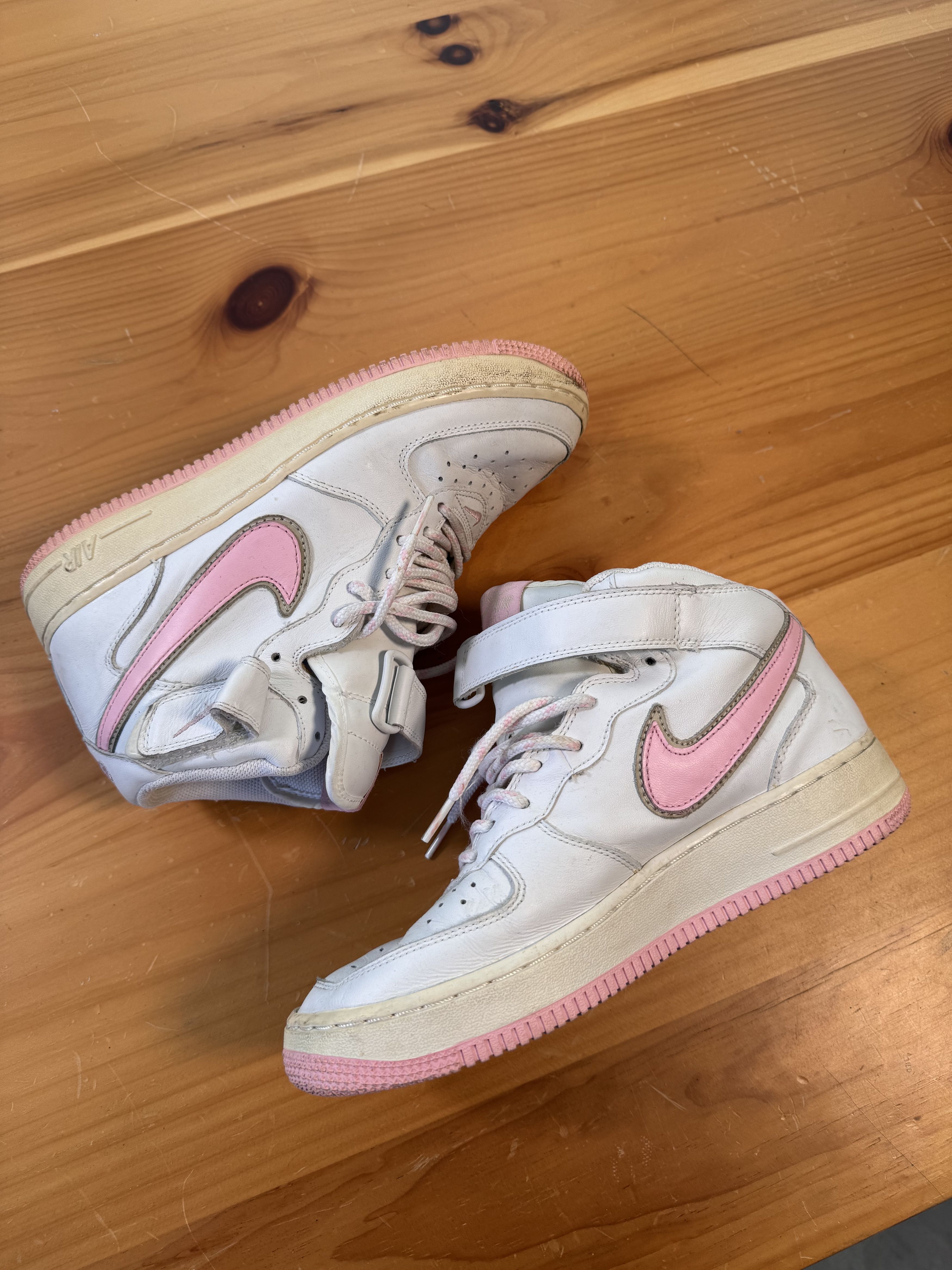 Nike 2005 Nike Wmns Air Force 1 Mid 'White Shy Pink' double Size US 7.5 / EU 40-41 - 1 Thumbnail