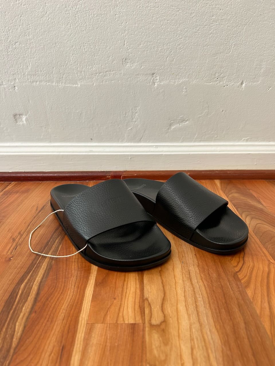 Vetements VETEMENTS Black Leather Slides Size US 7 / EU 40 - 2 Thumbnail