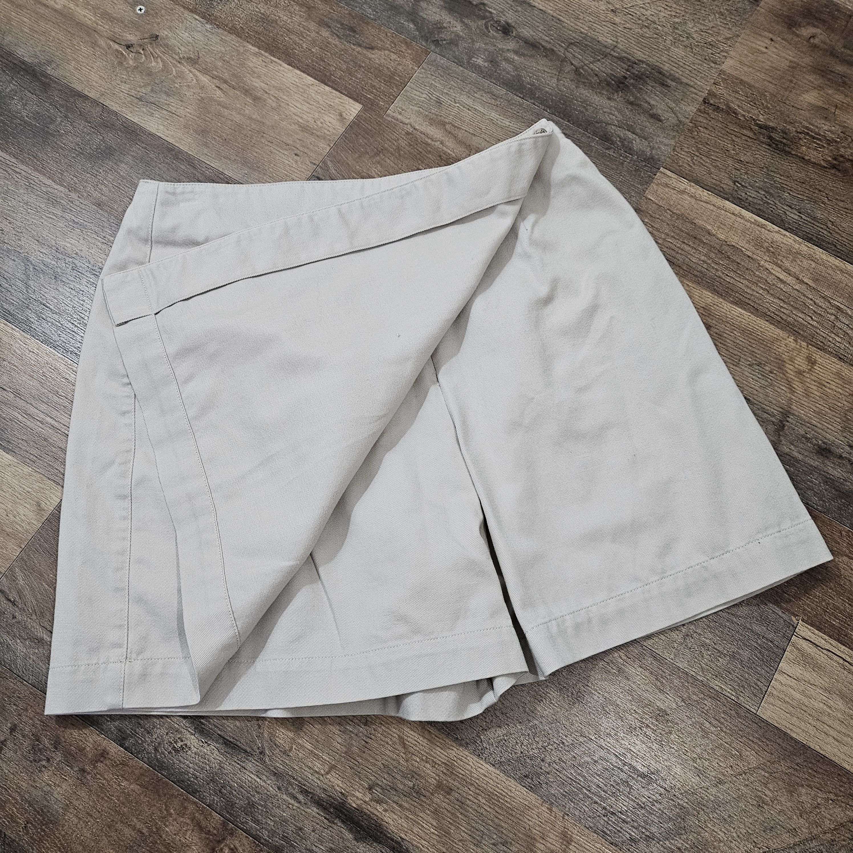 Vintage Vintage 80s Lizsport Mini High-Waist Skort Wrap Size 28" / US 6 / IT 42 - 2 Thumbnail