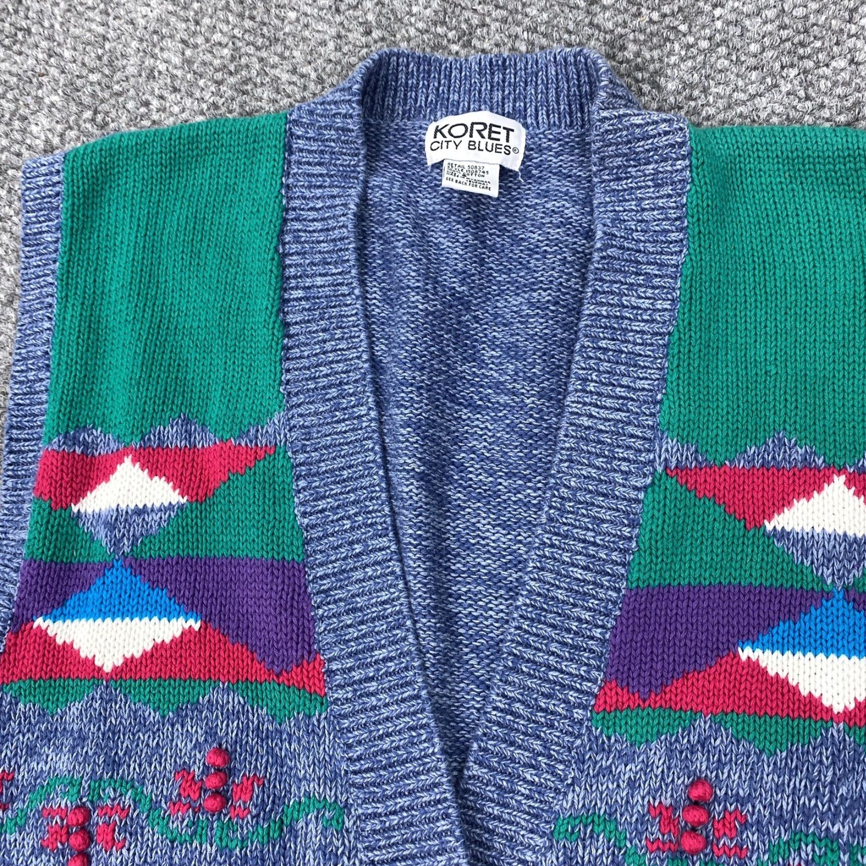 Vintage VINTAGE Koret City Blues Sweater Vest Women's Small Blue Geometric Knit Retro Size S / US 4 / IT 40 - 4 Thumbnail