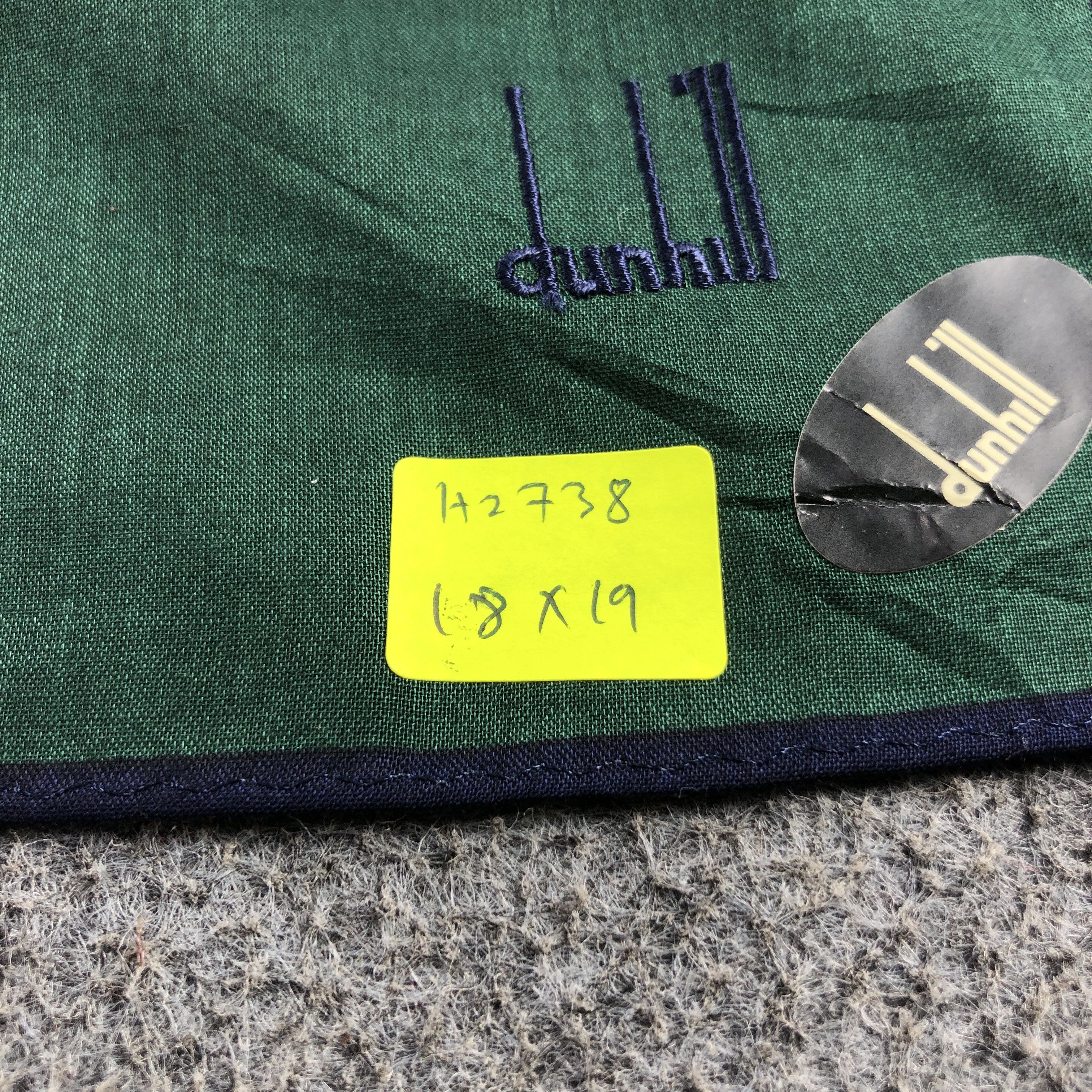 Alfred Dunhill × Vintage Dunhill Handkerchief Neckerchief Bandana H2738 Size ONE SIZE - 7 Thumbnail