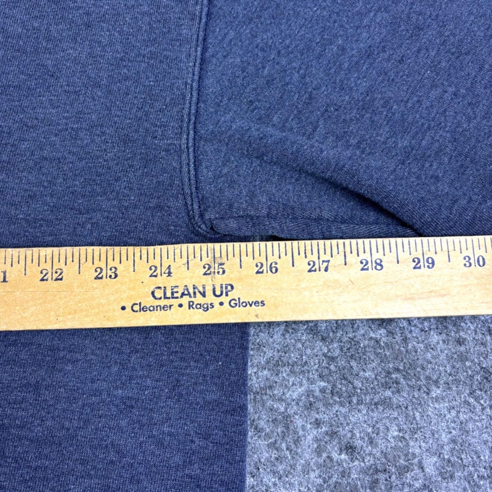 Russell Athletic VINTAGE Russell Athletic Dri-Power Crewneck Sweatshirt XL Navy Blue Heather V-Stitch Mens Sweater Pullover Size US XL / EU 56 / 4 - 4 Thumbnail