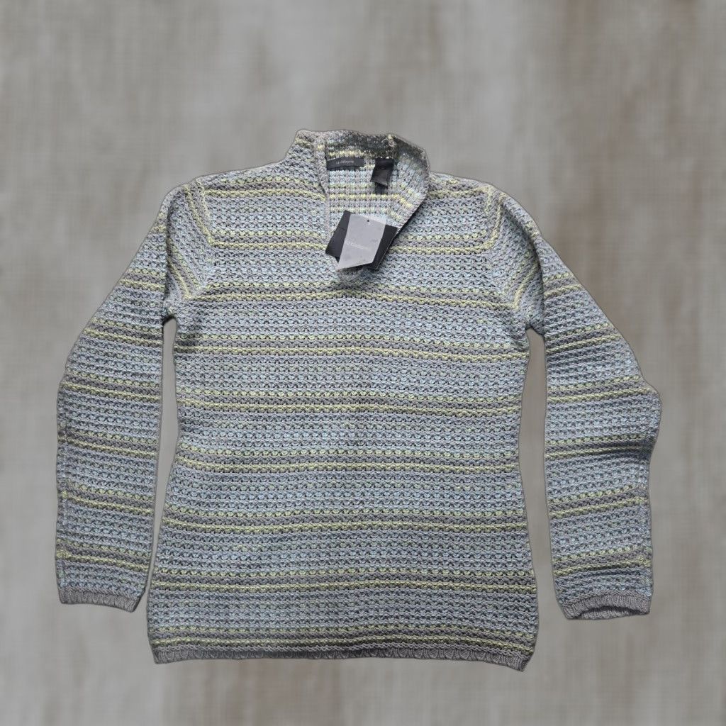Liz Claiborne Liz Claiborne Sweater Shirt (Top) Long Sleeve M Gray Knit V-Neck Glitter - Classic Elegant Holiday Sparkle, Modern, All Seasons - Women, Regular Fit Size M / US 6-8 / IT 42-44 - 1 Thumbnail