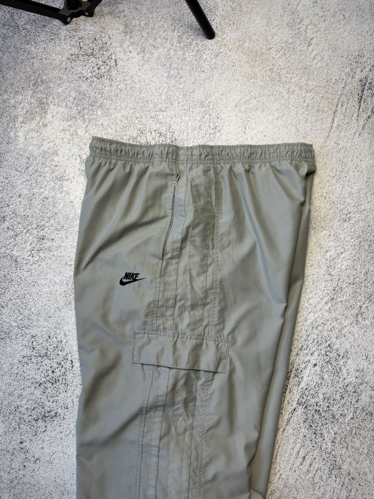 Nike Vintage Nike Cargo pants Joggers Y2K Size XL Size US 36 / EU 52 - 23 Thumbnail