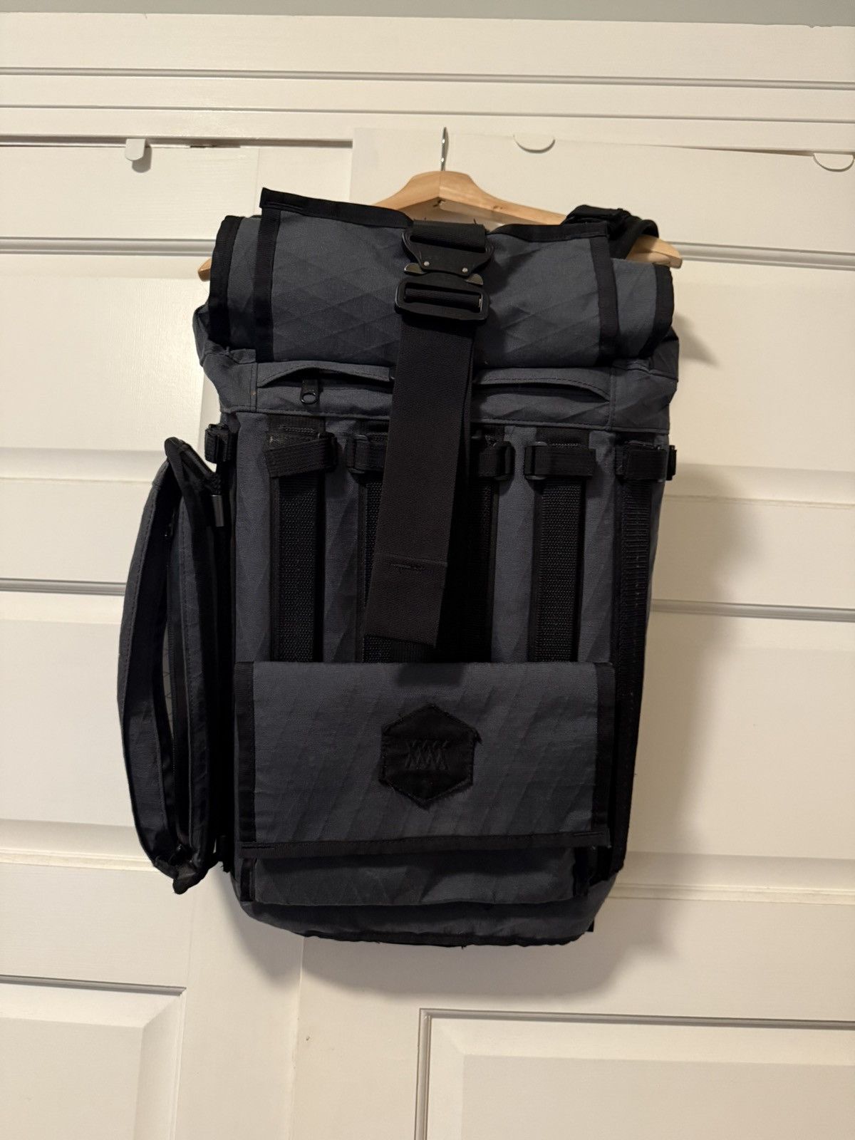 Mission Workshop Mission Workshop The Shed Messenger Bag in