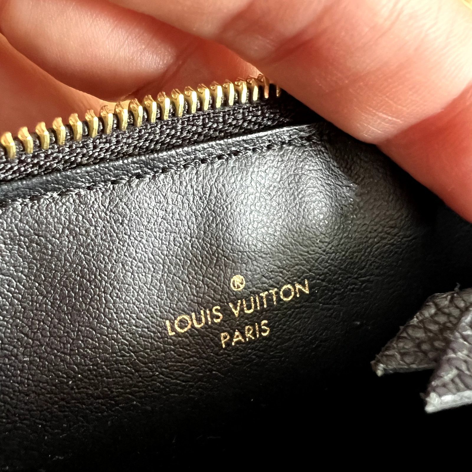 Louis Vuitton Louis Vuitton Monogram Empreinte Leather Zippy Coin Size ONE SIZE - 6 Thumbnail