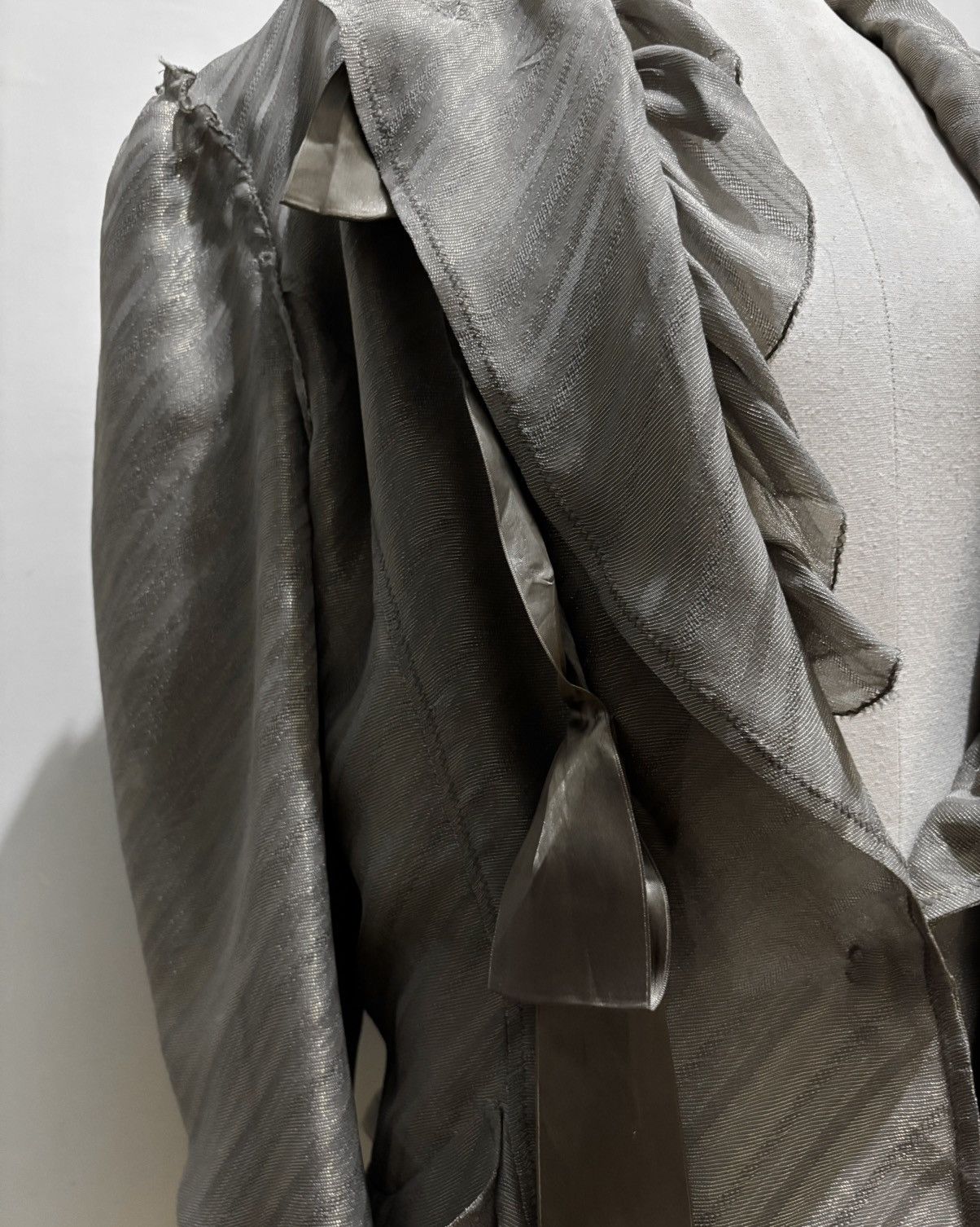 Comme des Garcons Y&Kei Aw2004 Metallic Silk Blazer Size M / US 6-8 / IT 42-44 - 6 Thumbnail