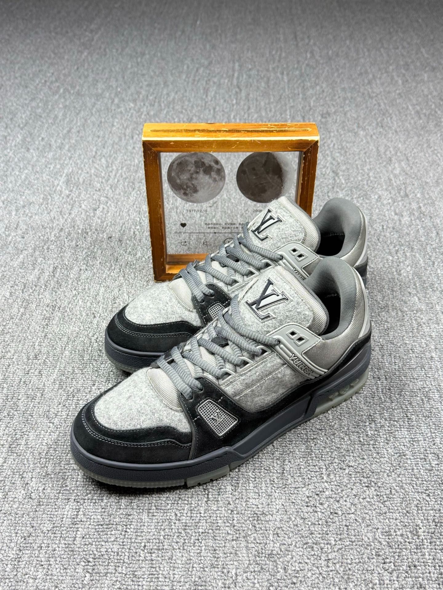 Louis Vuitton Louis Vuitton Training Multi Lowtop Sneakers fr_43 Women Size US 12 / IT 42 - 1 Thumbnail