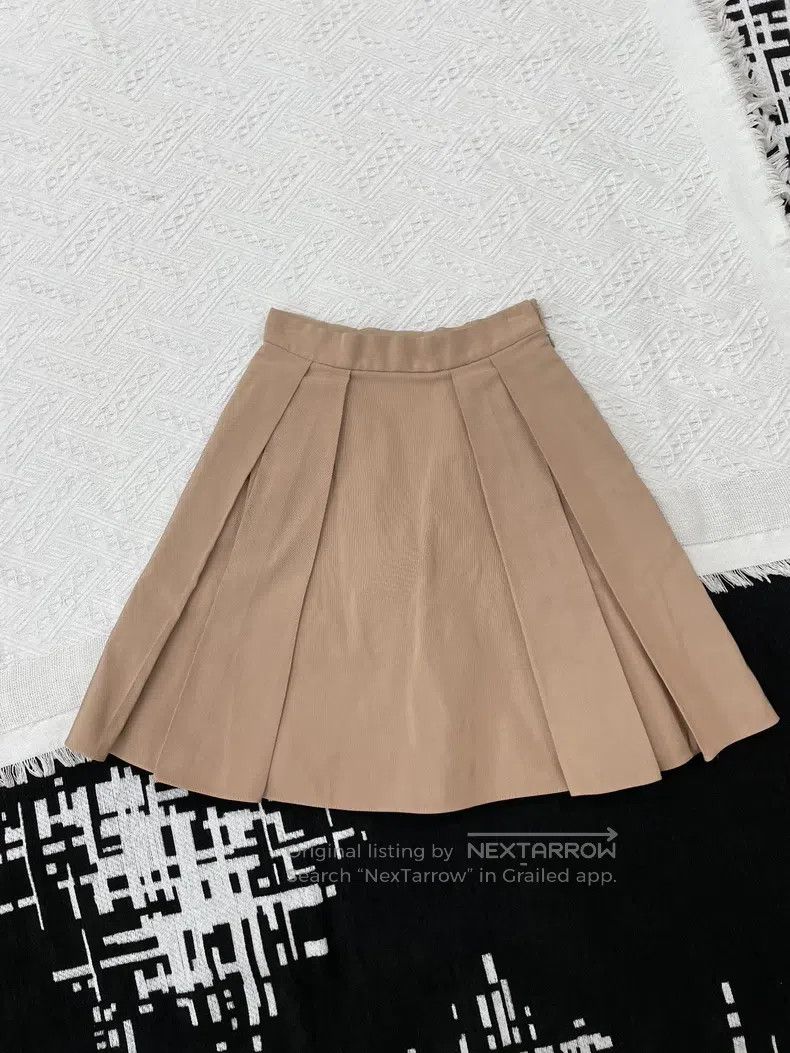 Dior Dior Pleated skirt Size 42" / US 20 - 1 Thumbnail