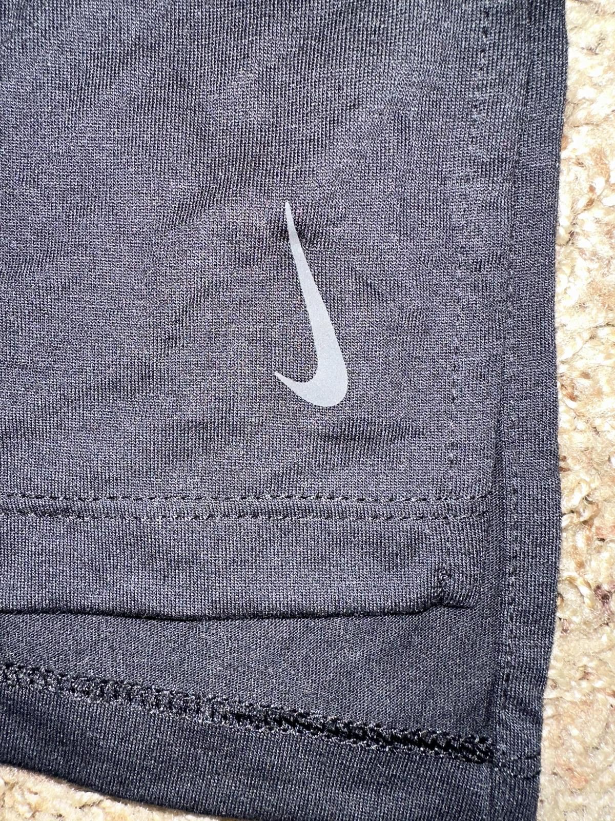 Nike Nike Women’s Dri-Fit Yoga Short Sleeve Training Top T-Shirt Size L / US 10 / IT 46 - 2 Thumbnail