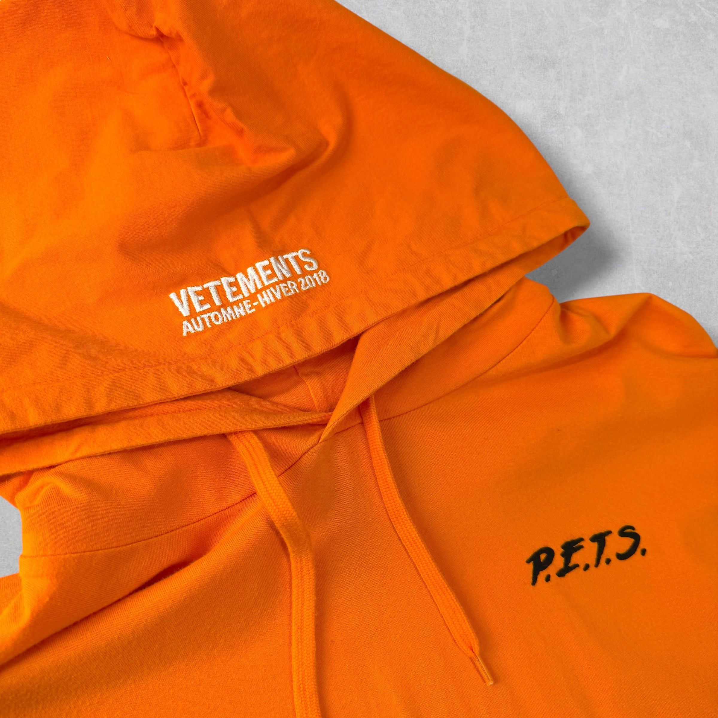 Vetements Vetements Orange P.E.T.S. Hoodie M (L) Size US L / EU 52-54 / 3 - 5 Thumbnail