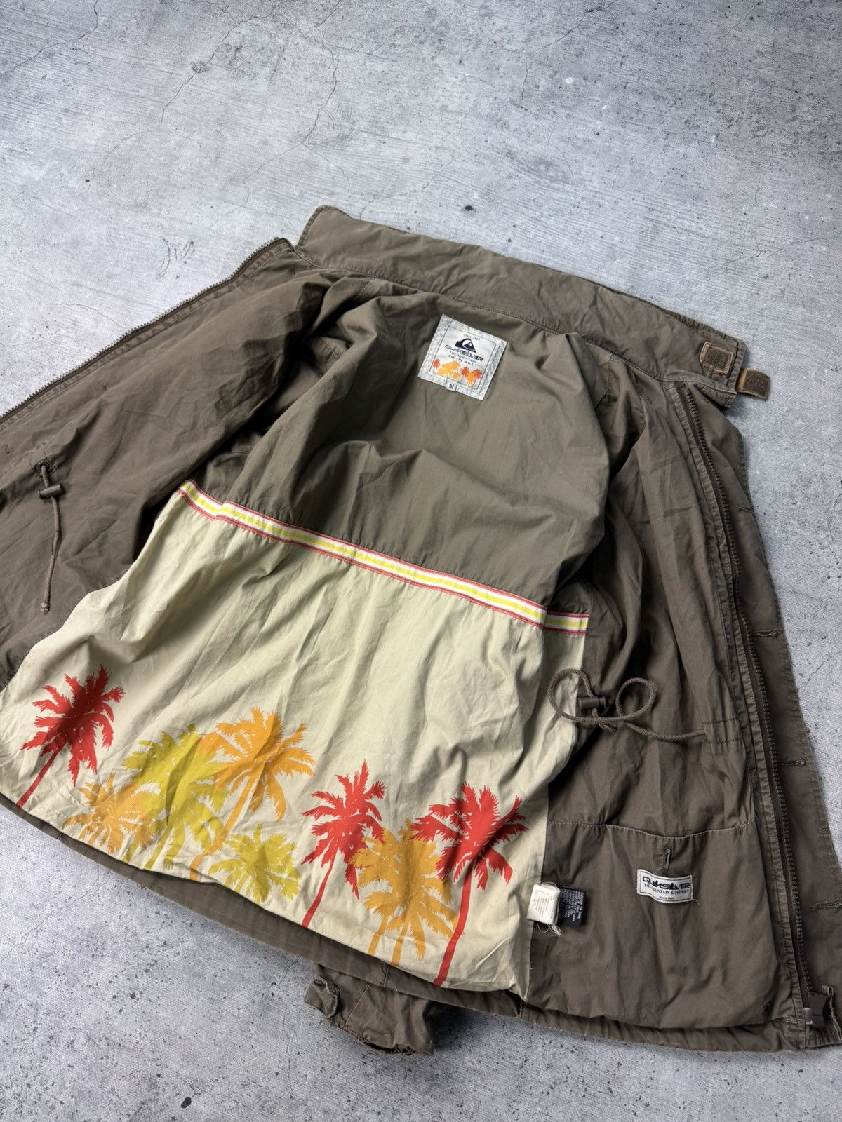 Quiksilver Vintage Quicksilver Light Jacket Multi-pocket Surf Wear Size US M / EU 48-50 / 2 - 21 Thumbnail